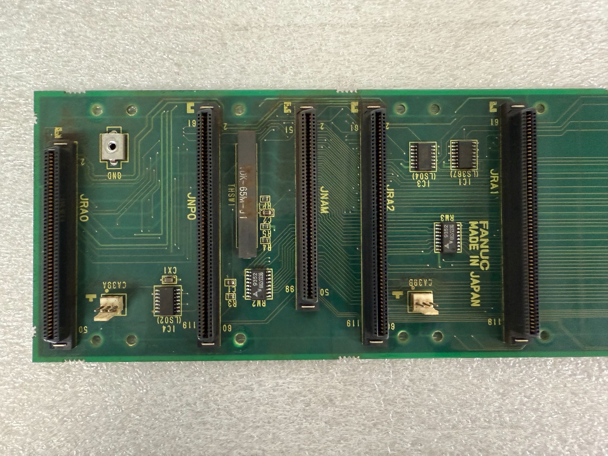 FANUC A20B-2000-0920/02B PCB - 6-Slot Back Plane USED 1
