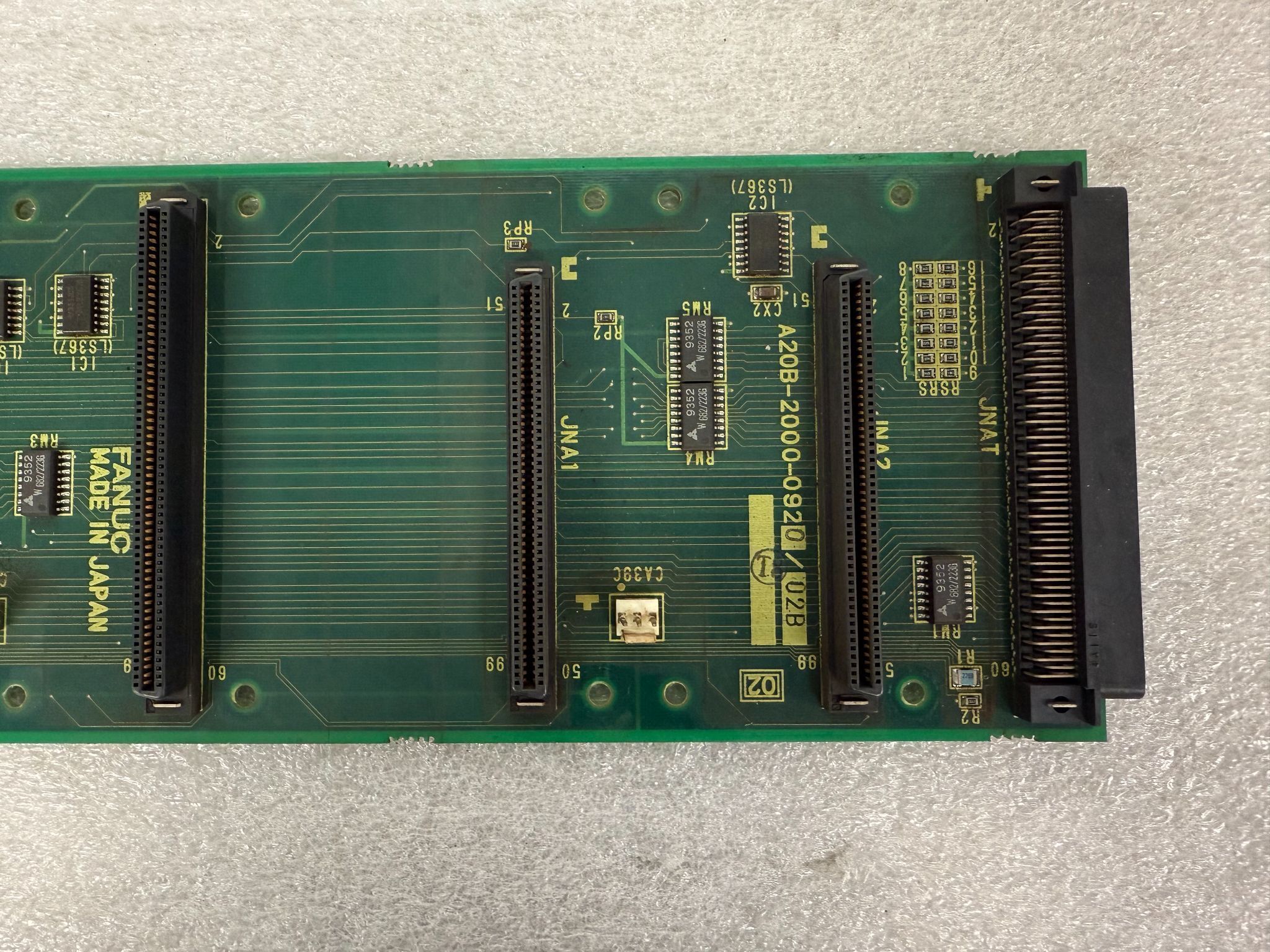 FANUC A20B-2000-0920/02B PCB - 6-Slot Back Plane USED 2