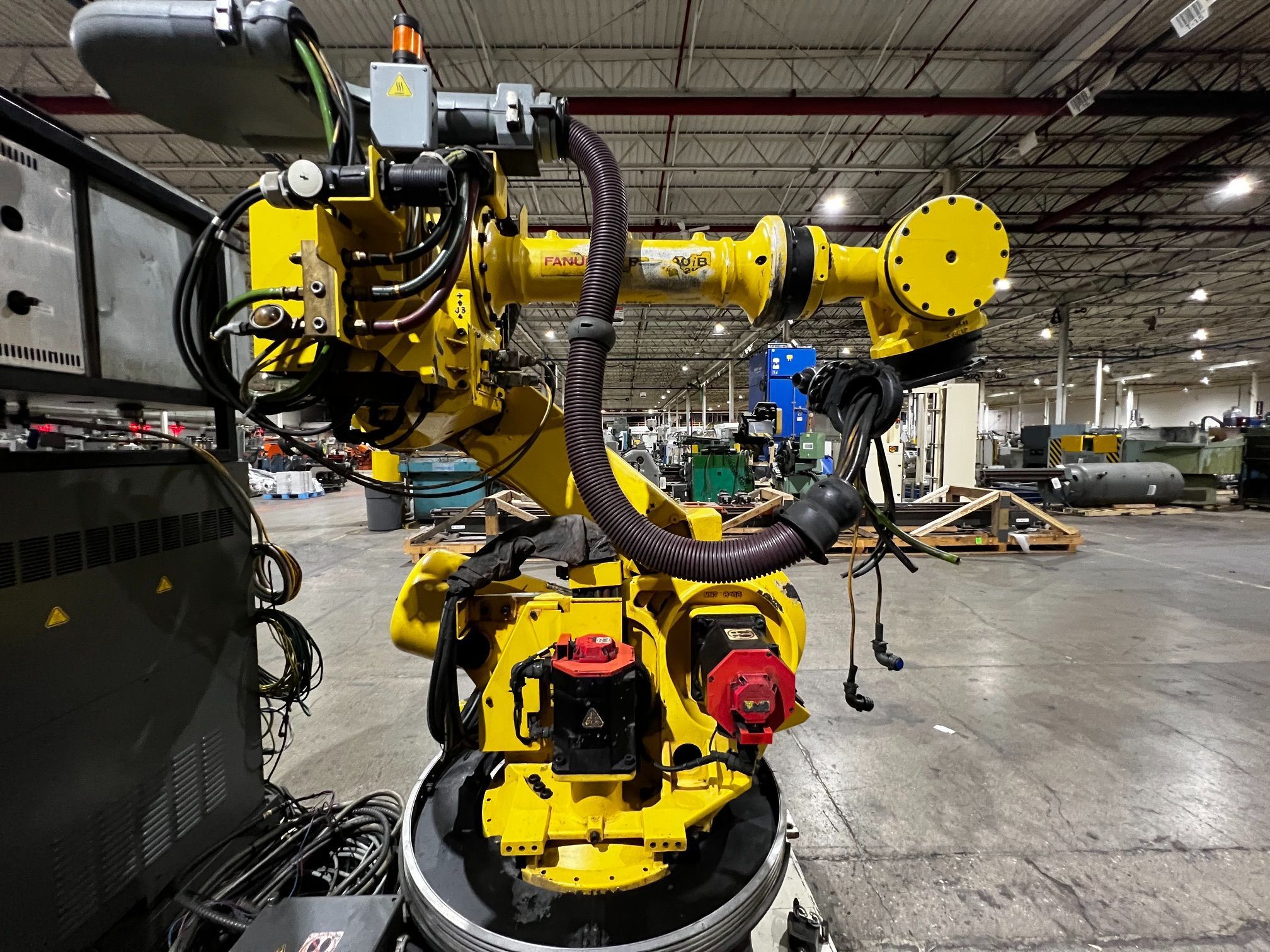 FANUC R-2000iB/210F Complete With R-30iA Controller & WTC 5003 Weld Inverter USED 3