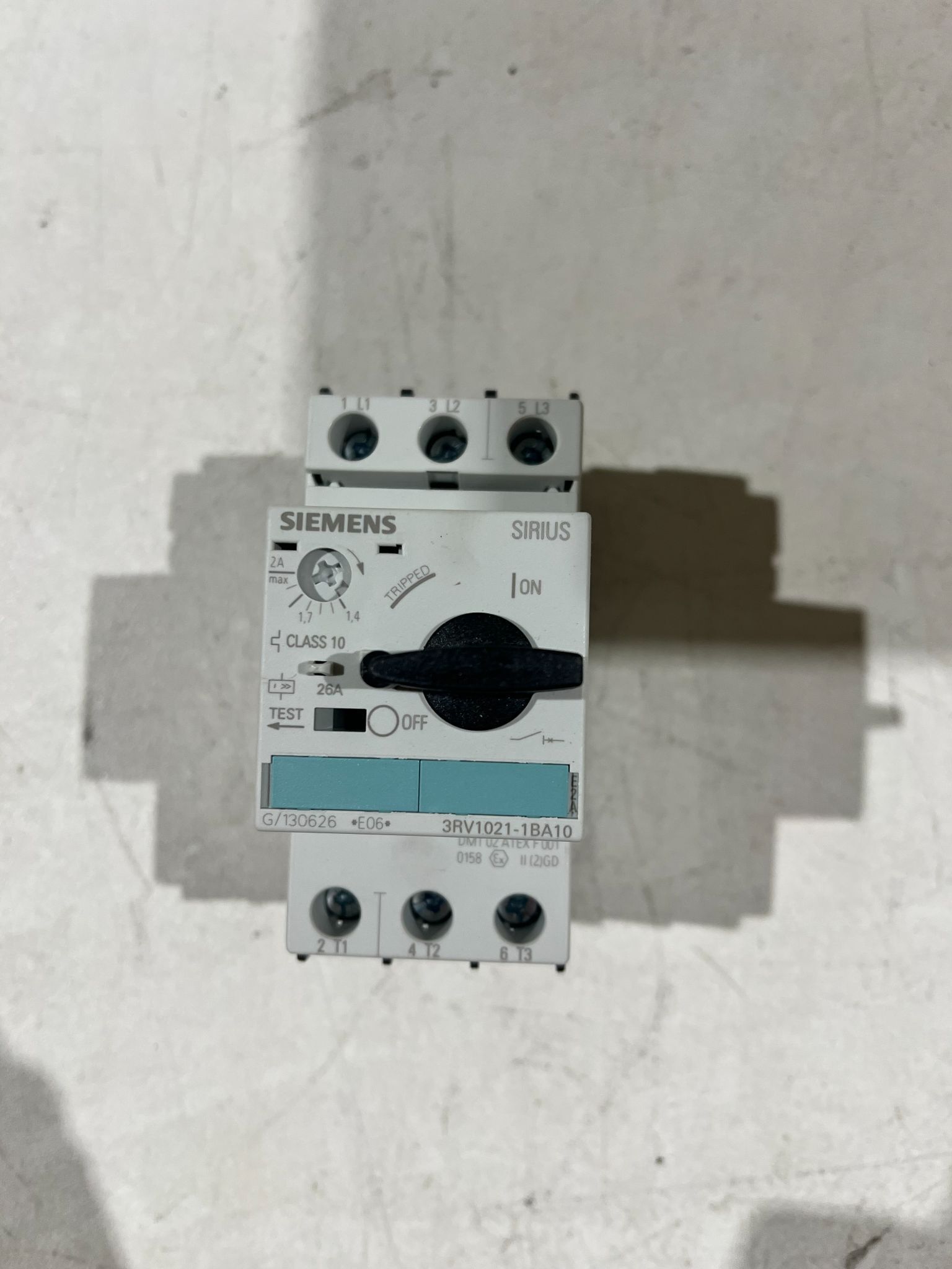 SIEMENS 3RV1021-1BA10 CIRCUIT BREAKERS NEW 1