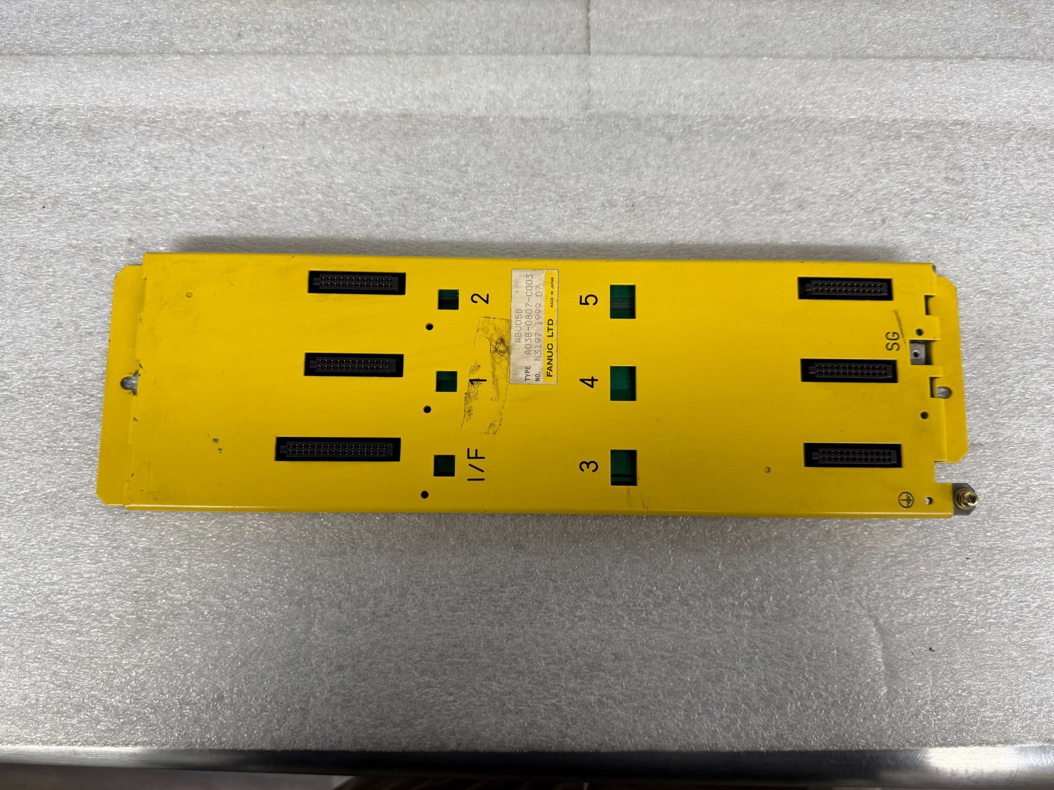 FANUC A03B-0807-C003 5 Slot ABU05B I/O Module Base Unit USED 0