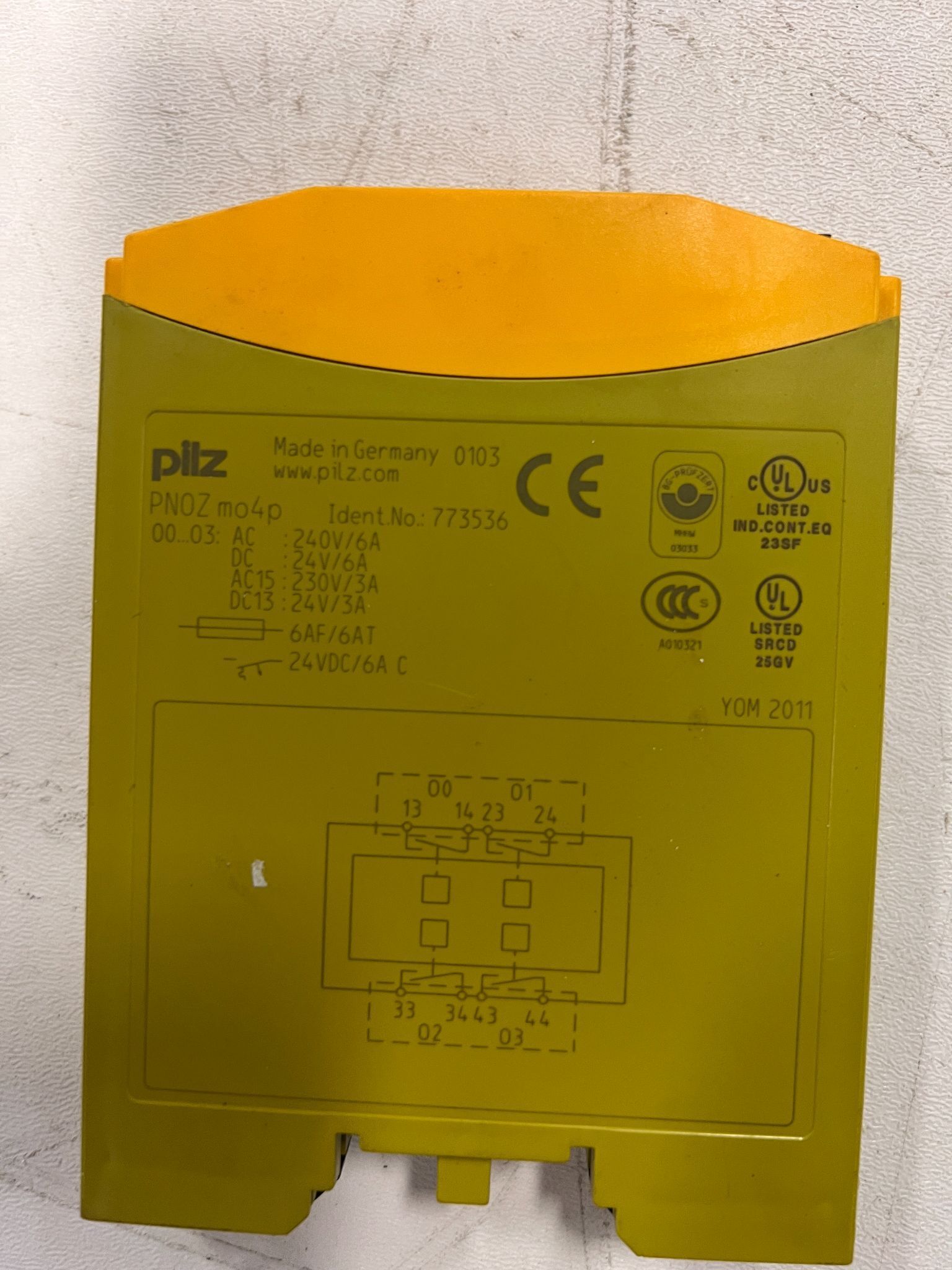 PILZ PNOZmo4p Safety Relay Expansion 773536 USED 1