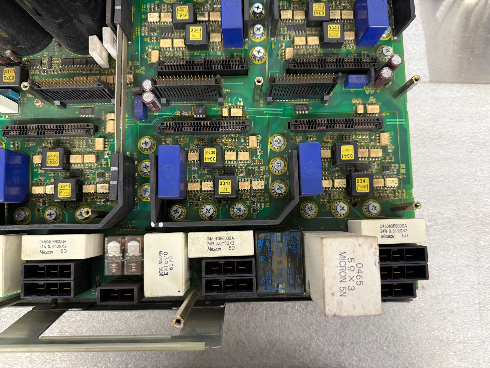 FANUC A16B-2000-0061/06C PCB - 6105 Series Servo Amplifier USED 1