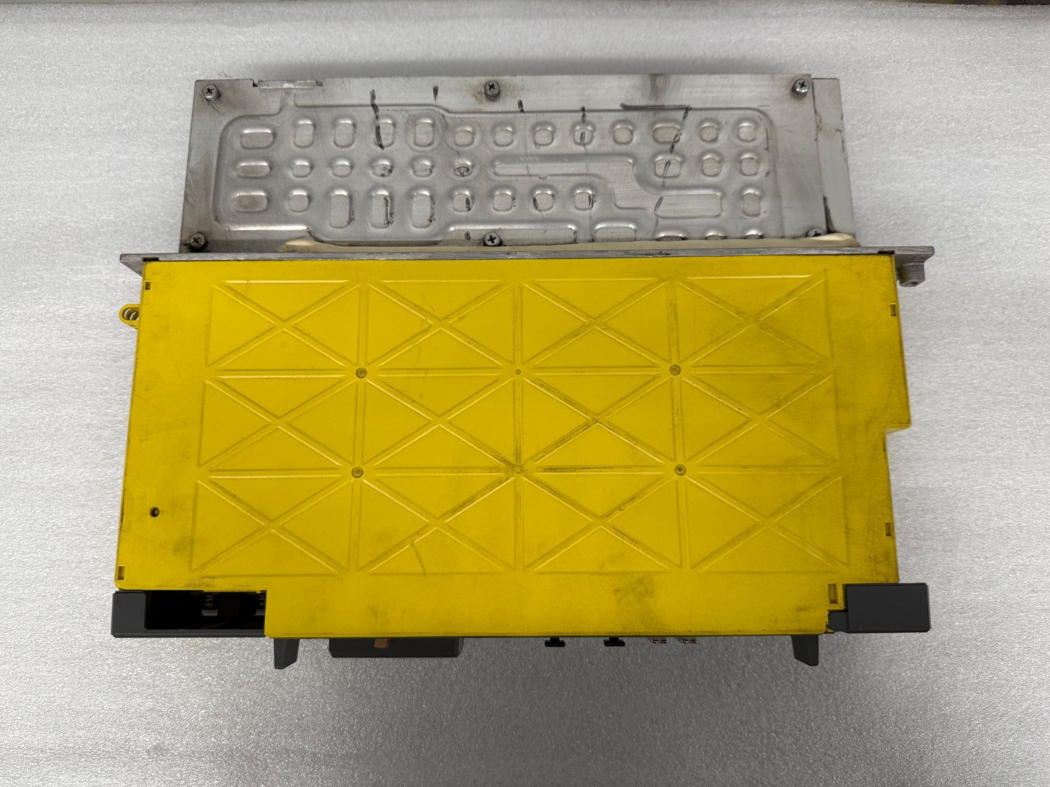 FANUC A06B-6117-H104 aiSV-40 SERVO AMPLIFIER MODULE USED 0