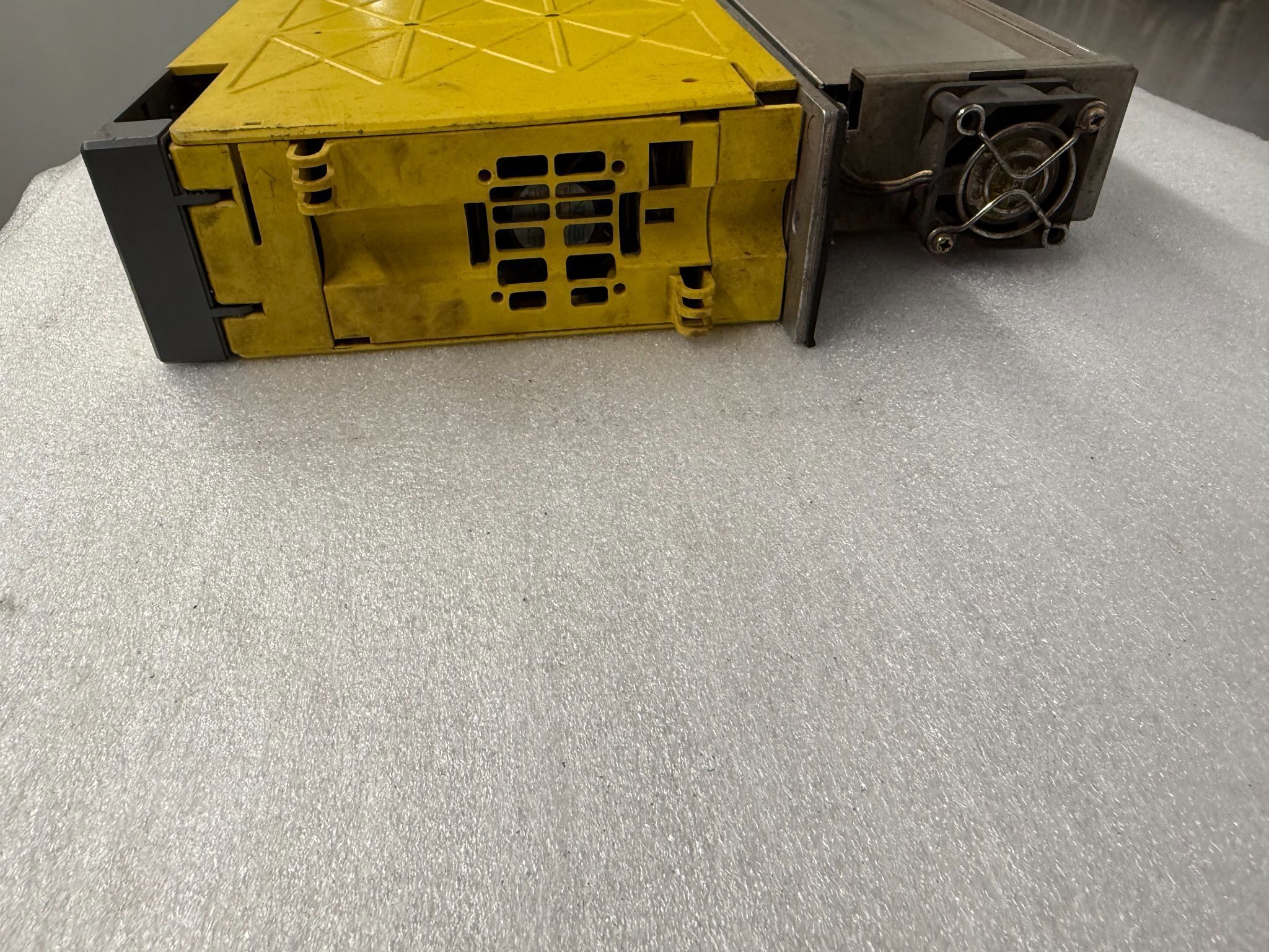 FANUC A06B-6117-H207 aiSV 40/40 Servo Drive USED 4