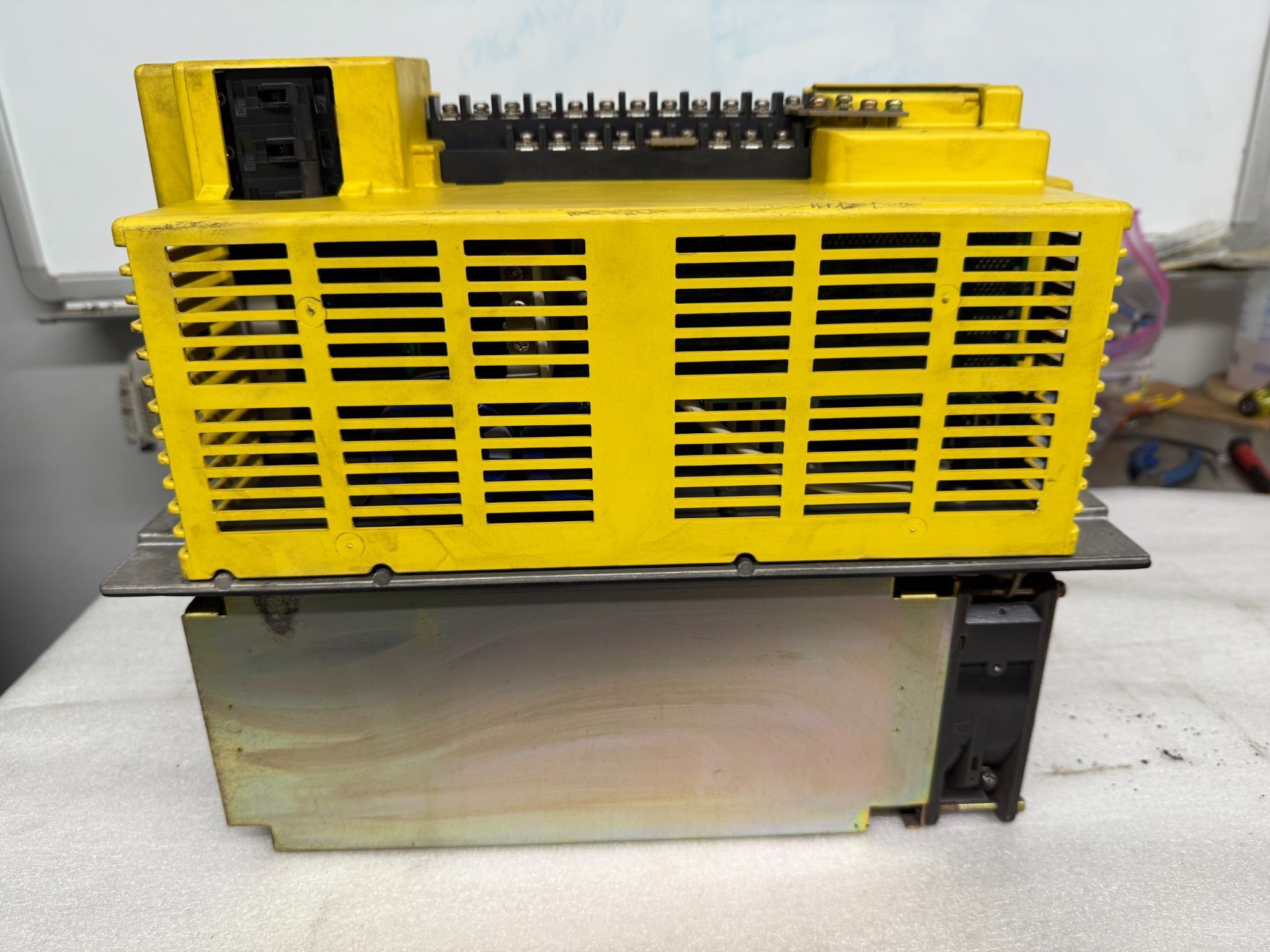 FANUC A06B-6089-H106 ALPHA-130A Servo Amplifier USED 4