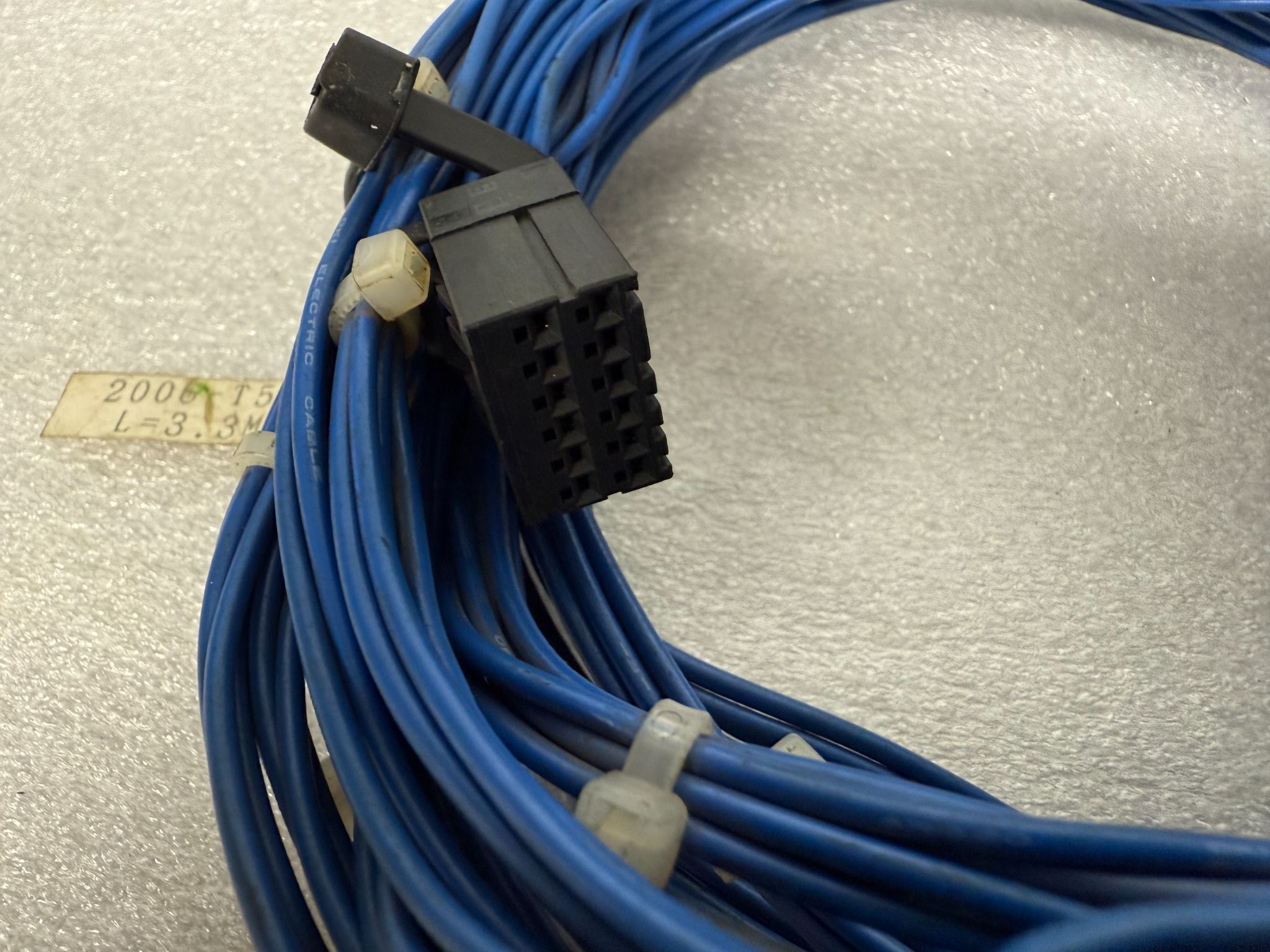 FANUC A660-2006-T566 L=3.3M Connection Cable USED 2