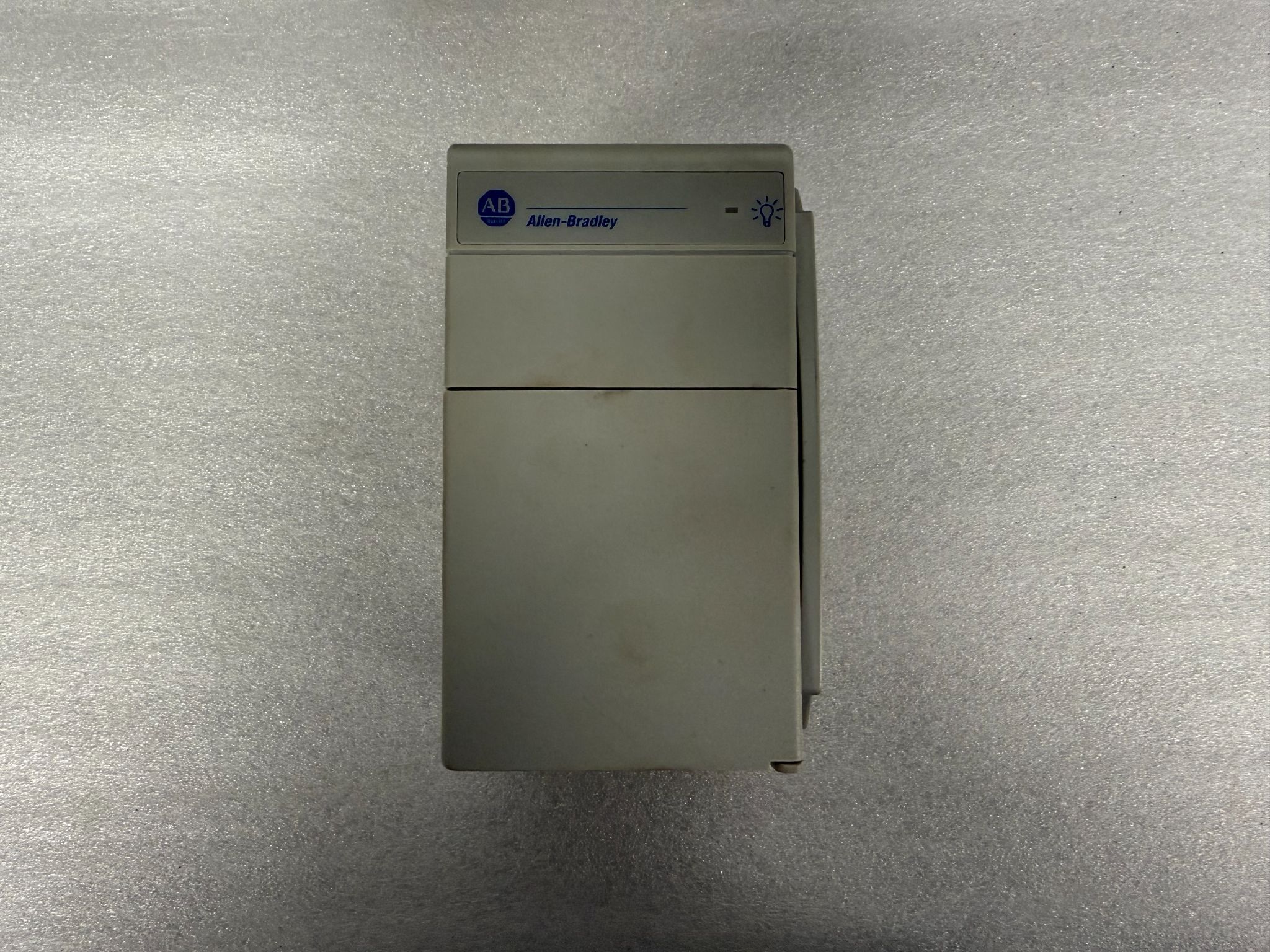 ALLEN BRADLEY 1769-PA4 CompactLogix Power Supply USED 0