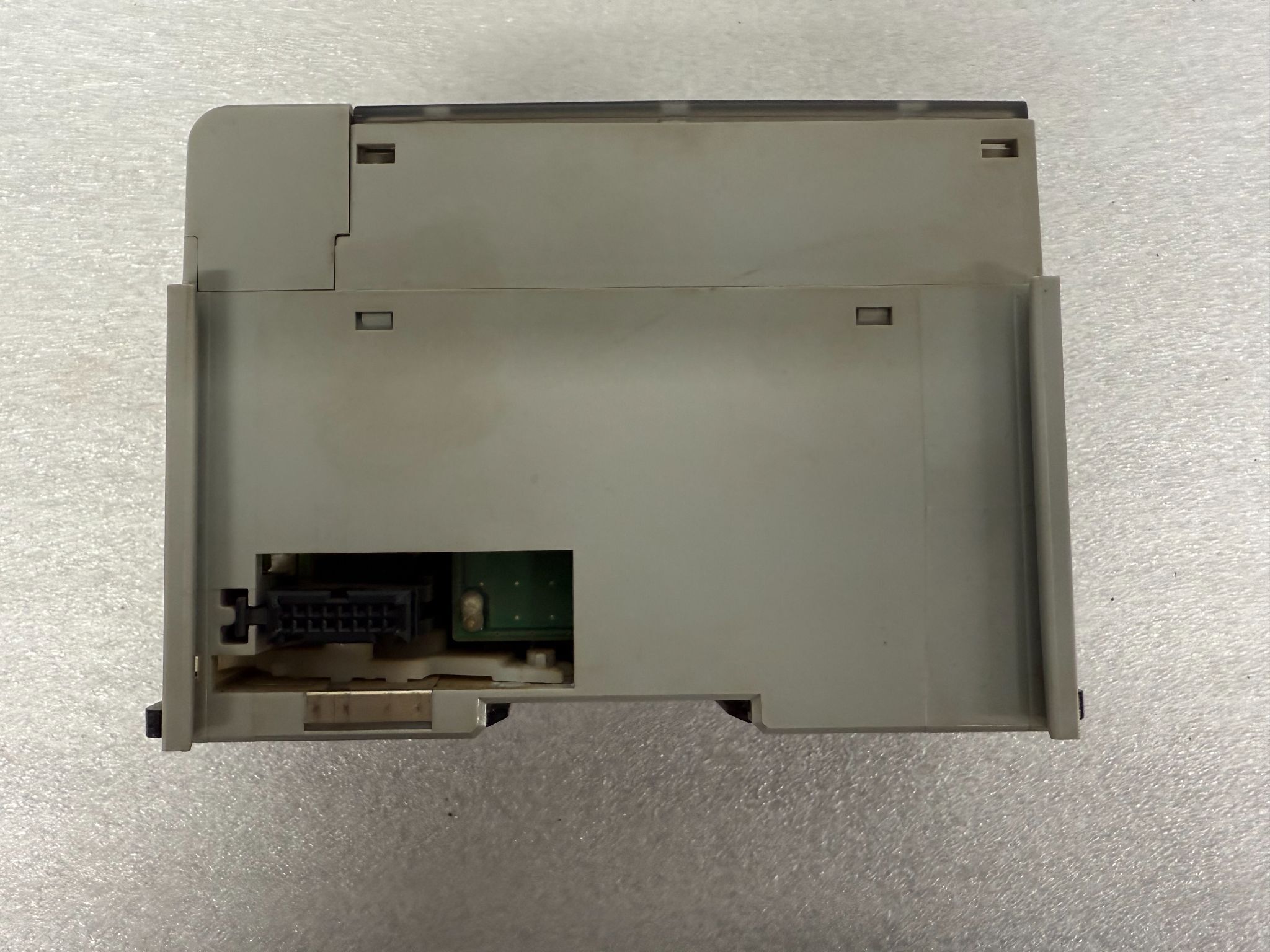 ALLEN BRADLEY 1769-OW16 CompactLogix 16-Point Relay Output Module USED 4
