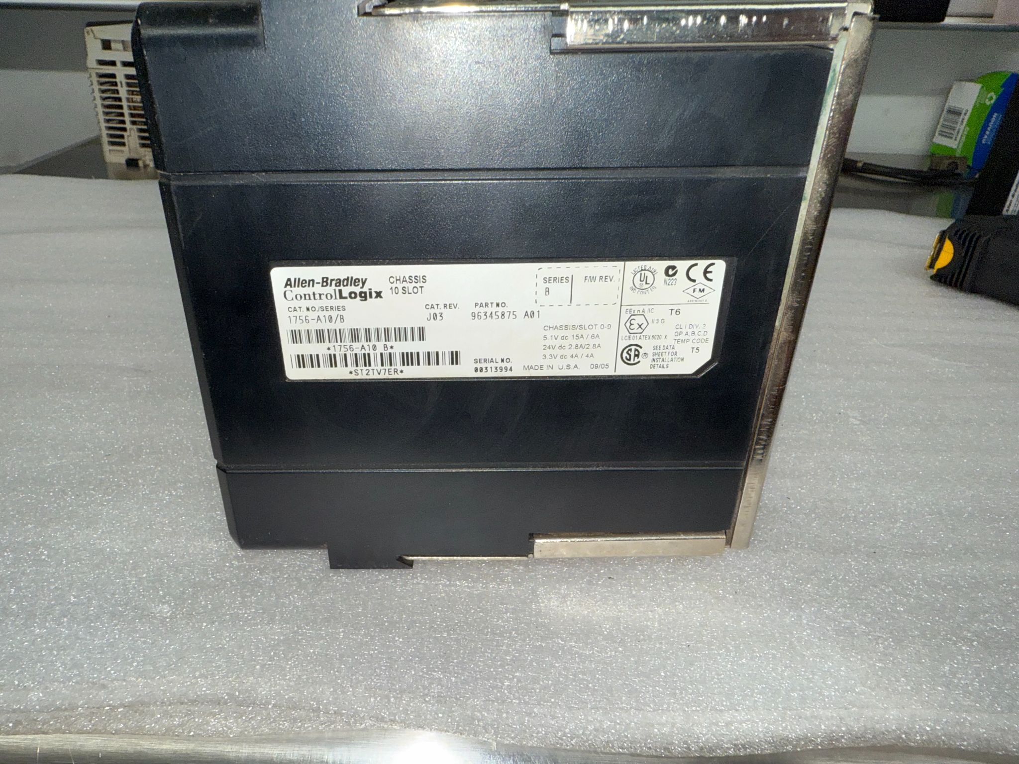 ALLEN BRADLEY 1756-A10 Control-Logix 10 Slot PLC Chassis USED 3