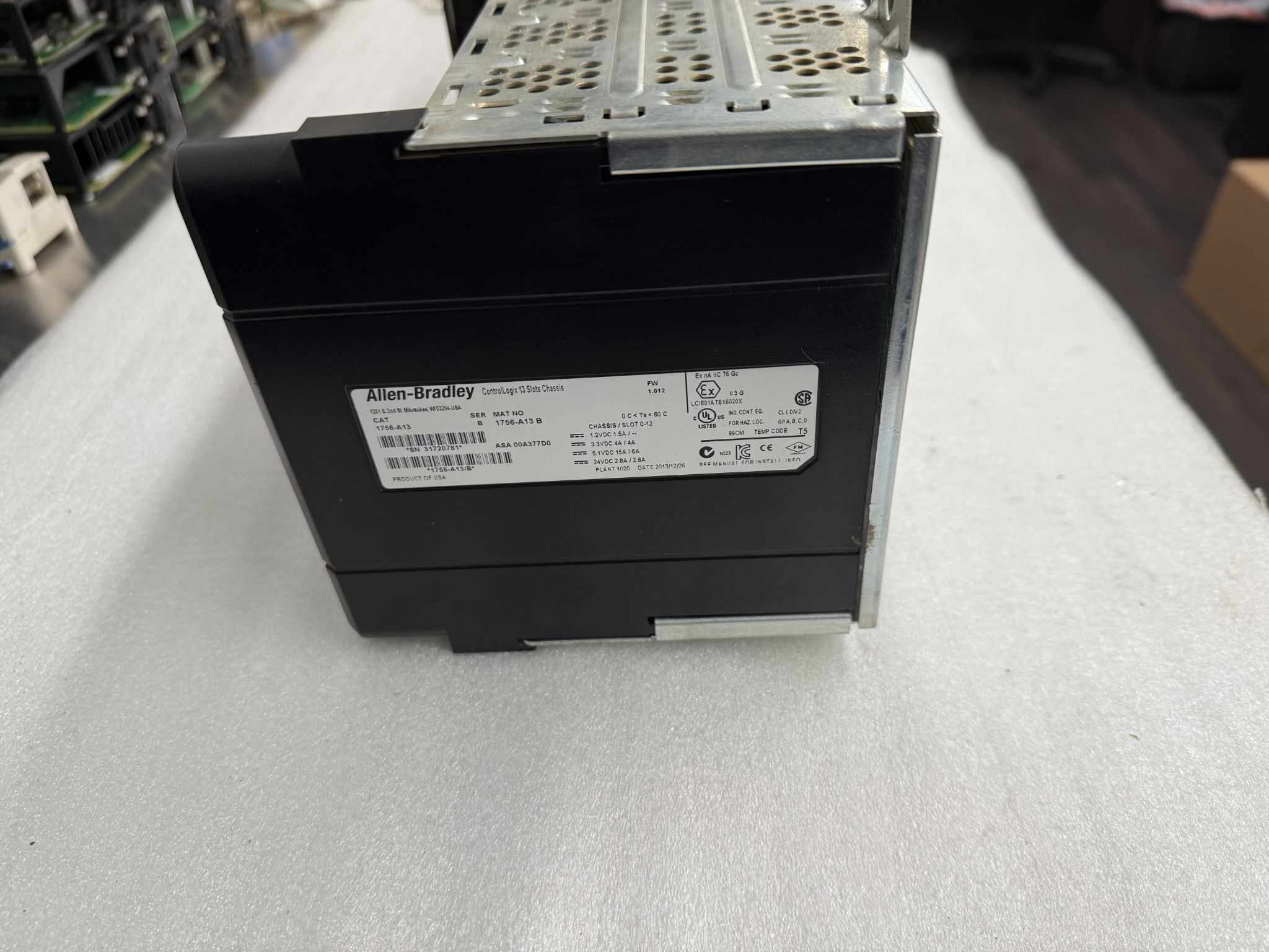 ALLEN BRADLEY 1756-A13 Control-Logix 13 Slot PLC Chassis USED 5
