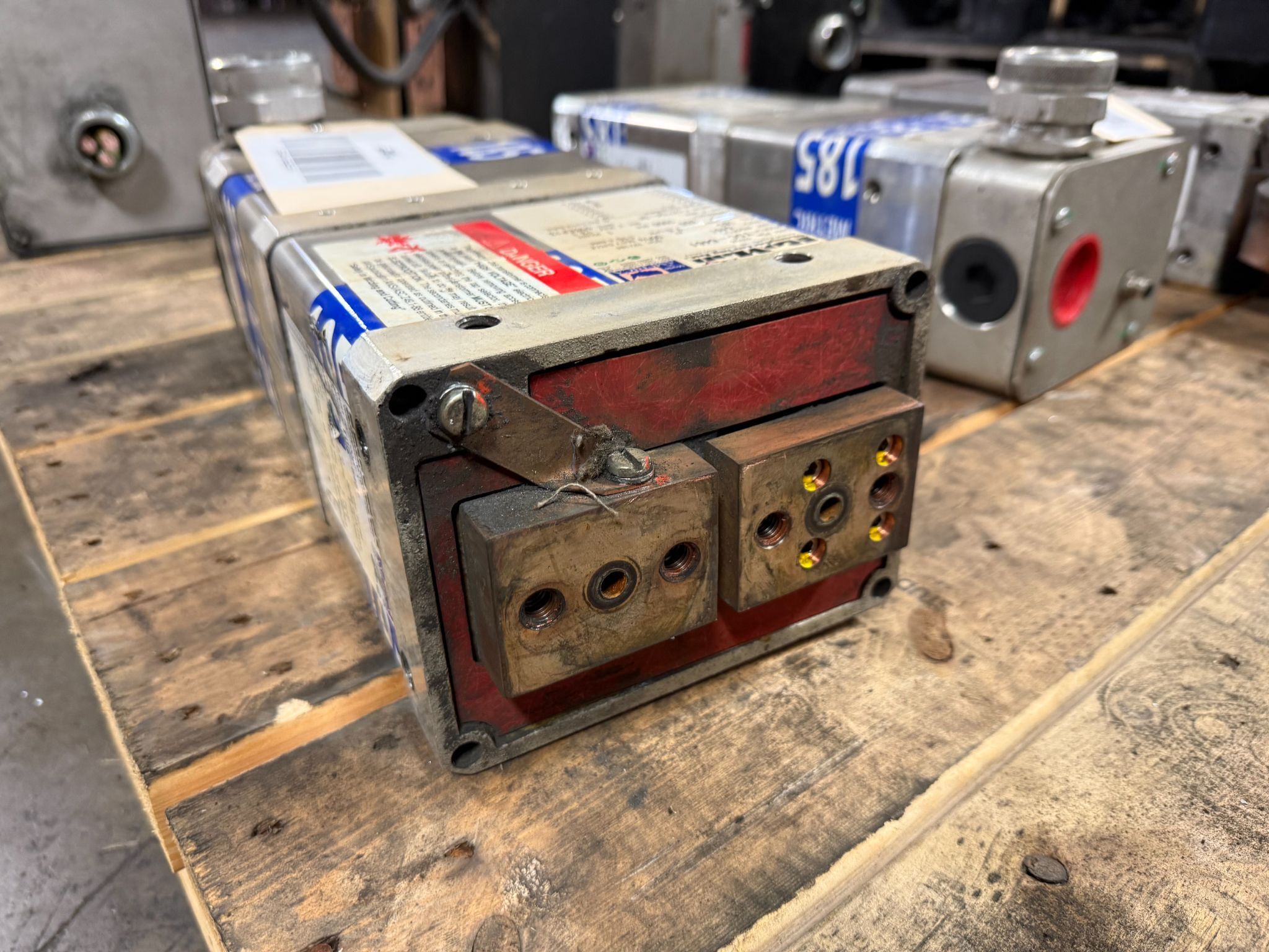 RoMan Manufacturing TDC-6461 185 KVA Welding Transformer 800V, 1-PH USED 1