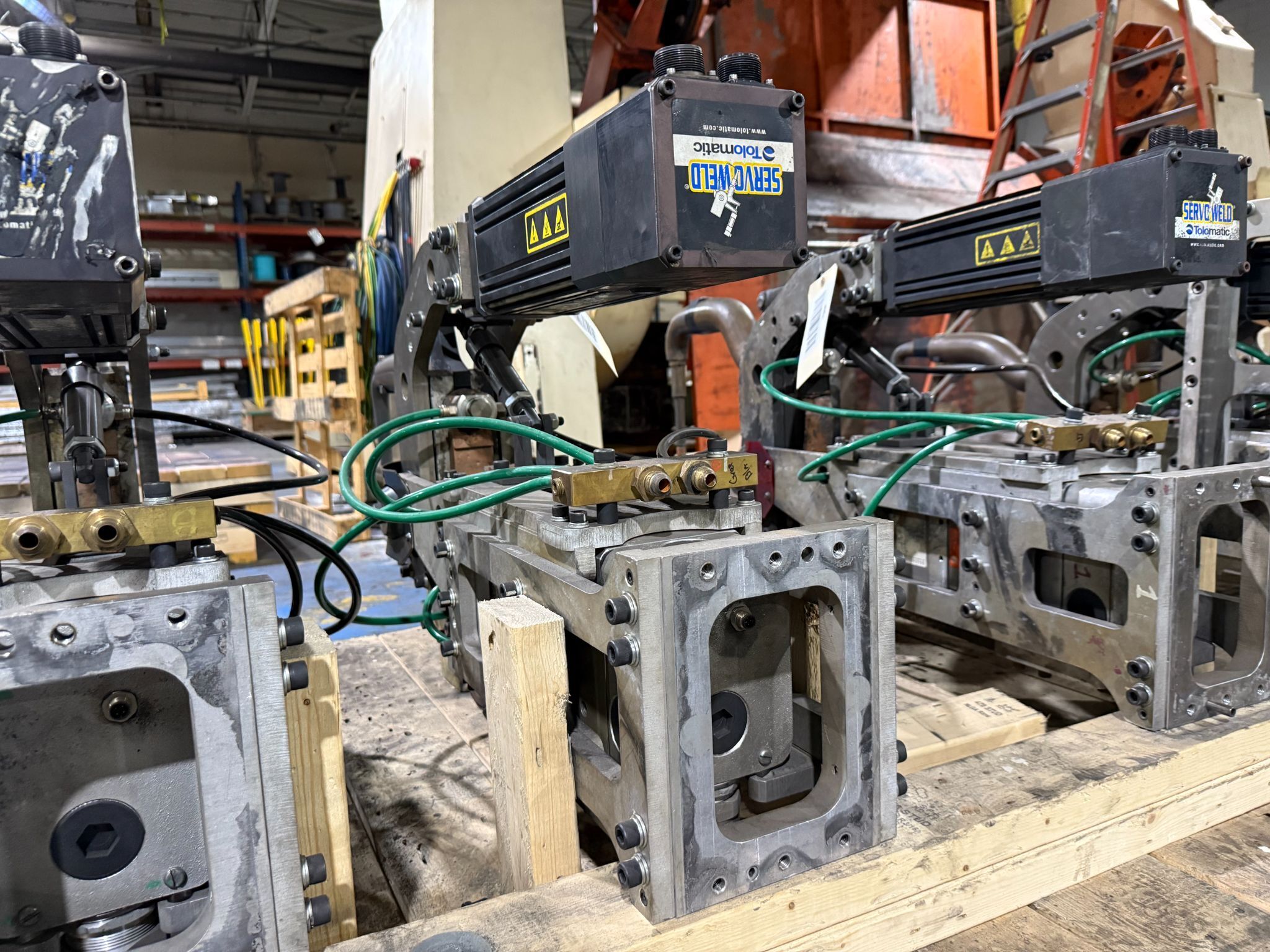 MILCO 665-16001-66 Scissor-Type Weld Gun USED - Tested 2