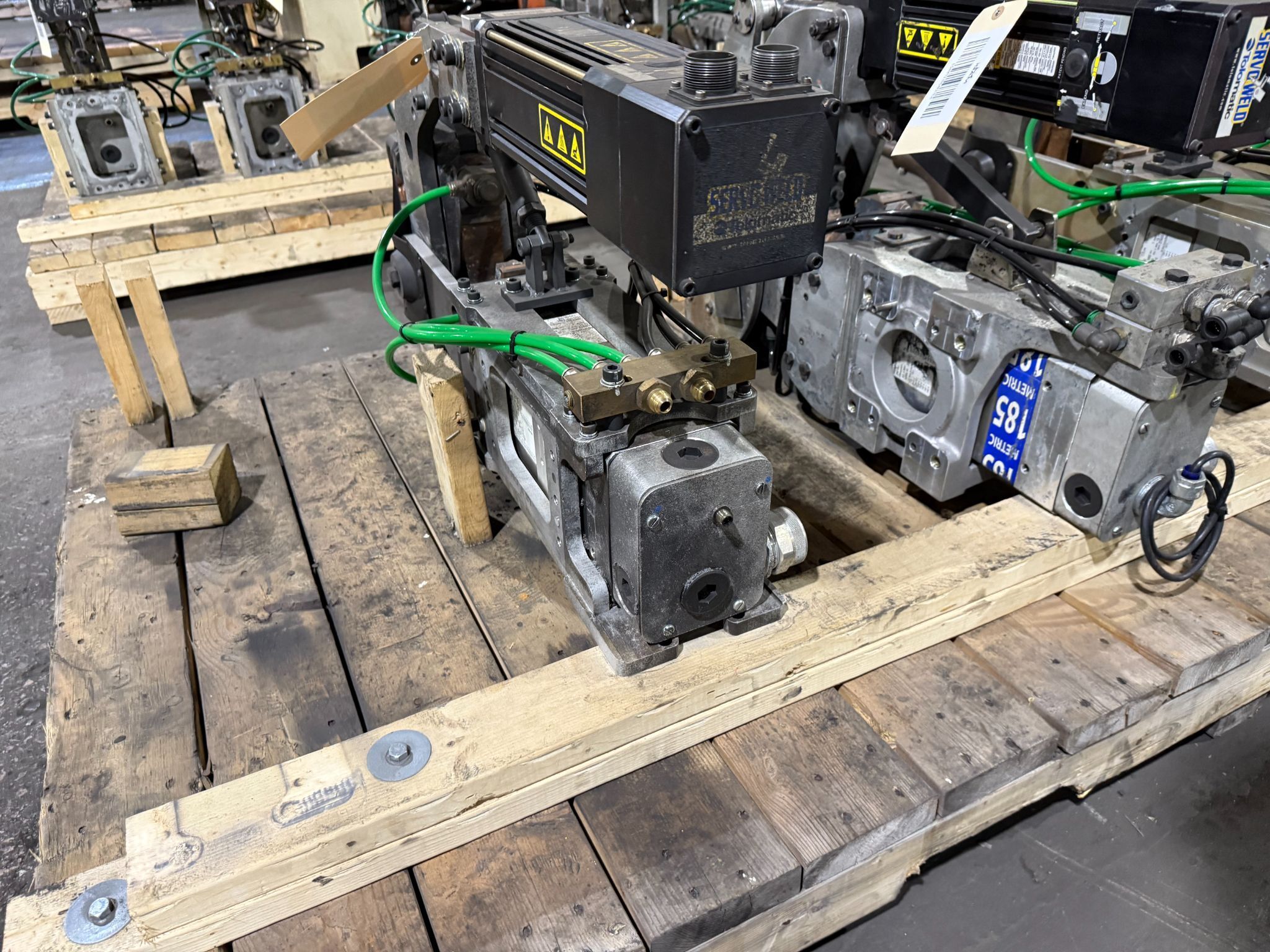 MILCO 665-16001-57 Pinch-Type Weld Gun USED - Tested 4