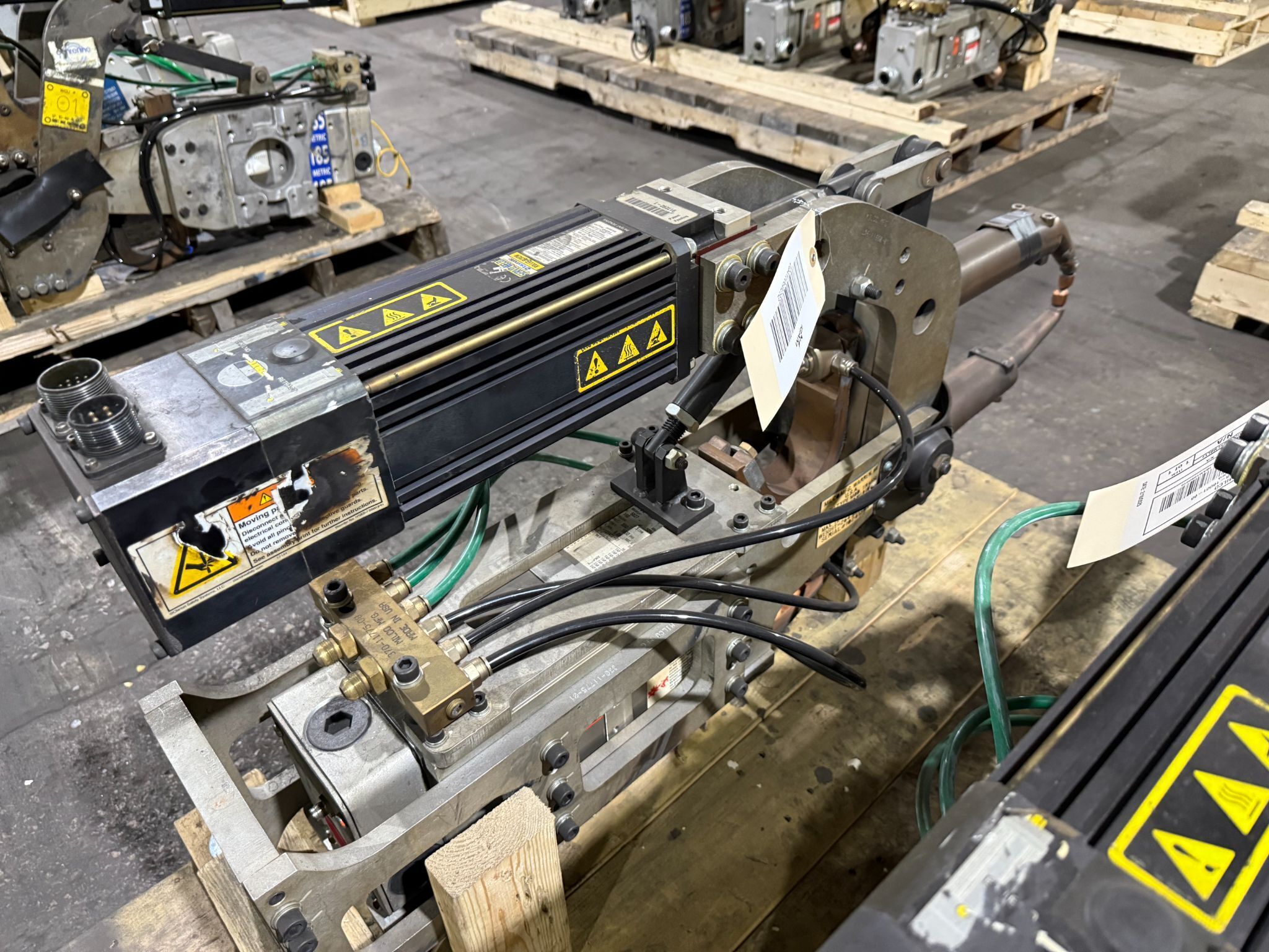 MILCO 665-16001-70 Pinch-Type Weld Gun USED - Tested 3