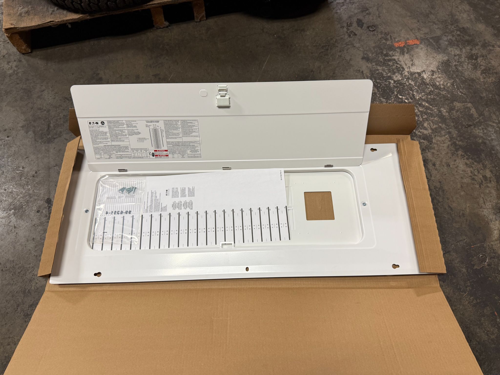 EATON CBRPM240 Circuit Breaker Enclosure NEW - Open Box 4