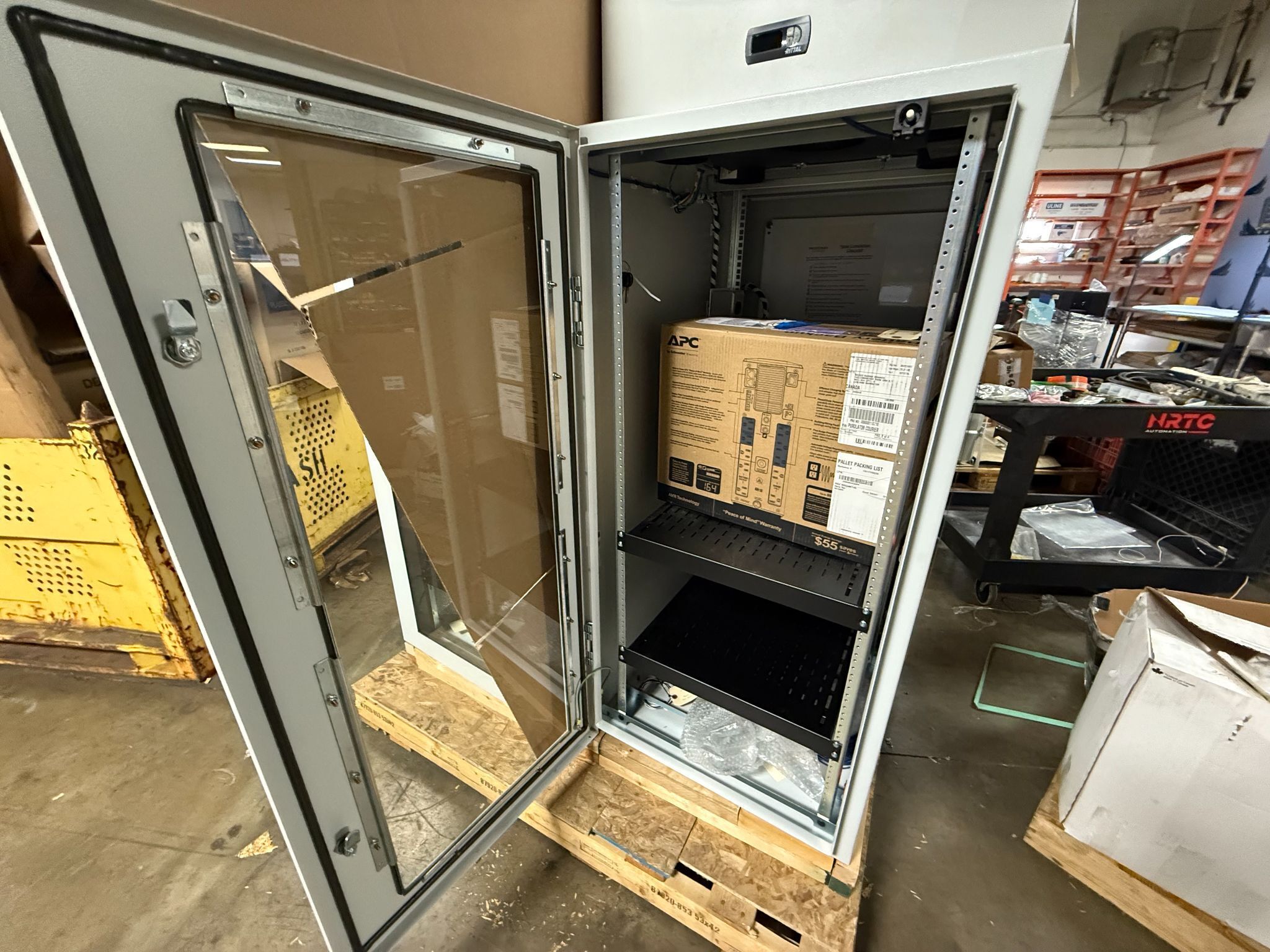 NVENT PTHW482430G2 Enclosure w/ RITTAL SK3383510 Cooler & APC BR1500G UPS NEW 3