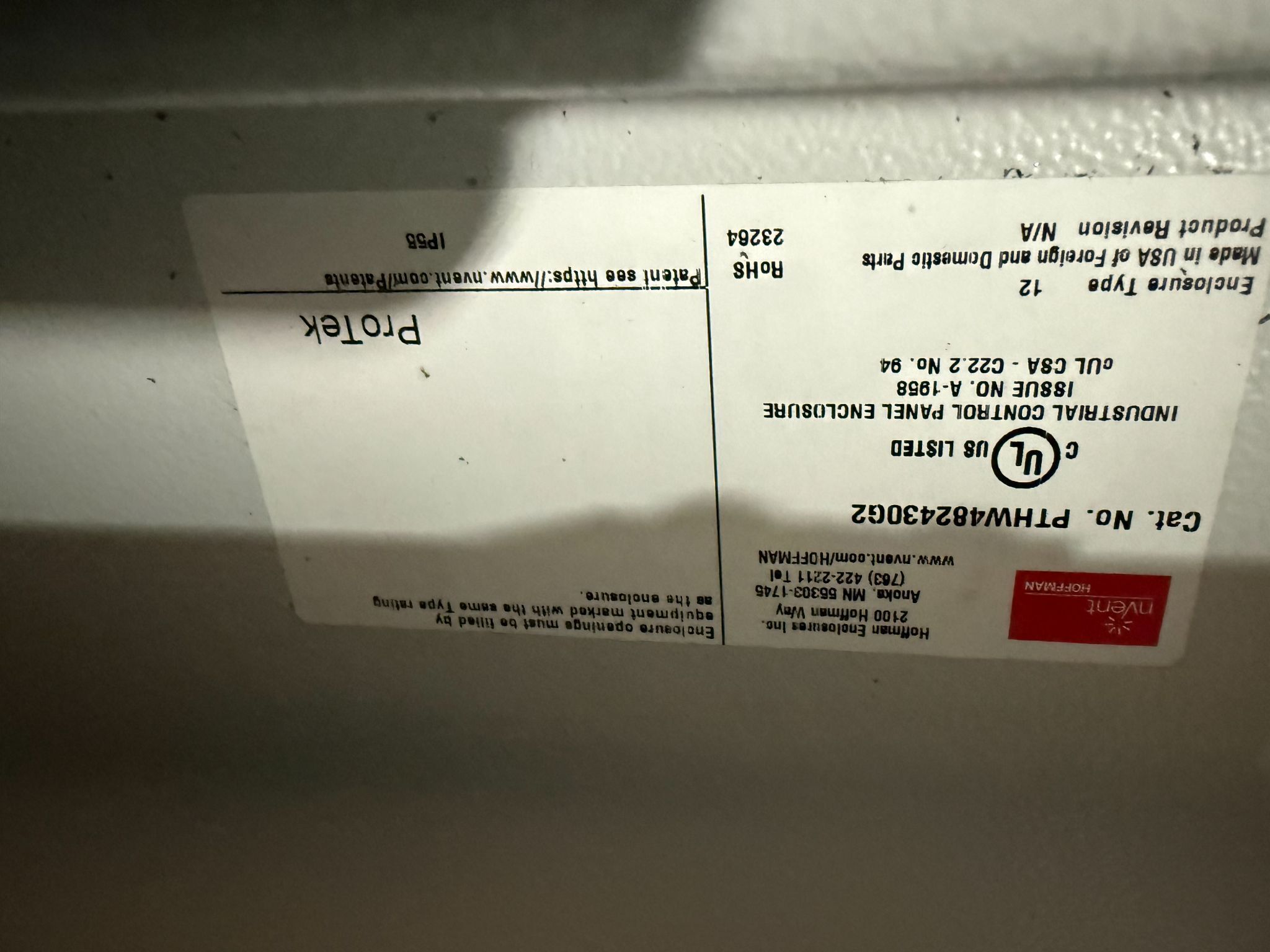 NVENT PTHW482430G2 Enclosure w/ RITTAL SK3383510 Cooler & APC BR1500G UPS NEW 10