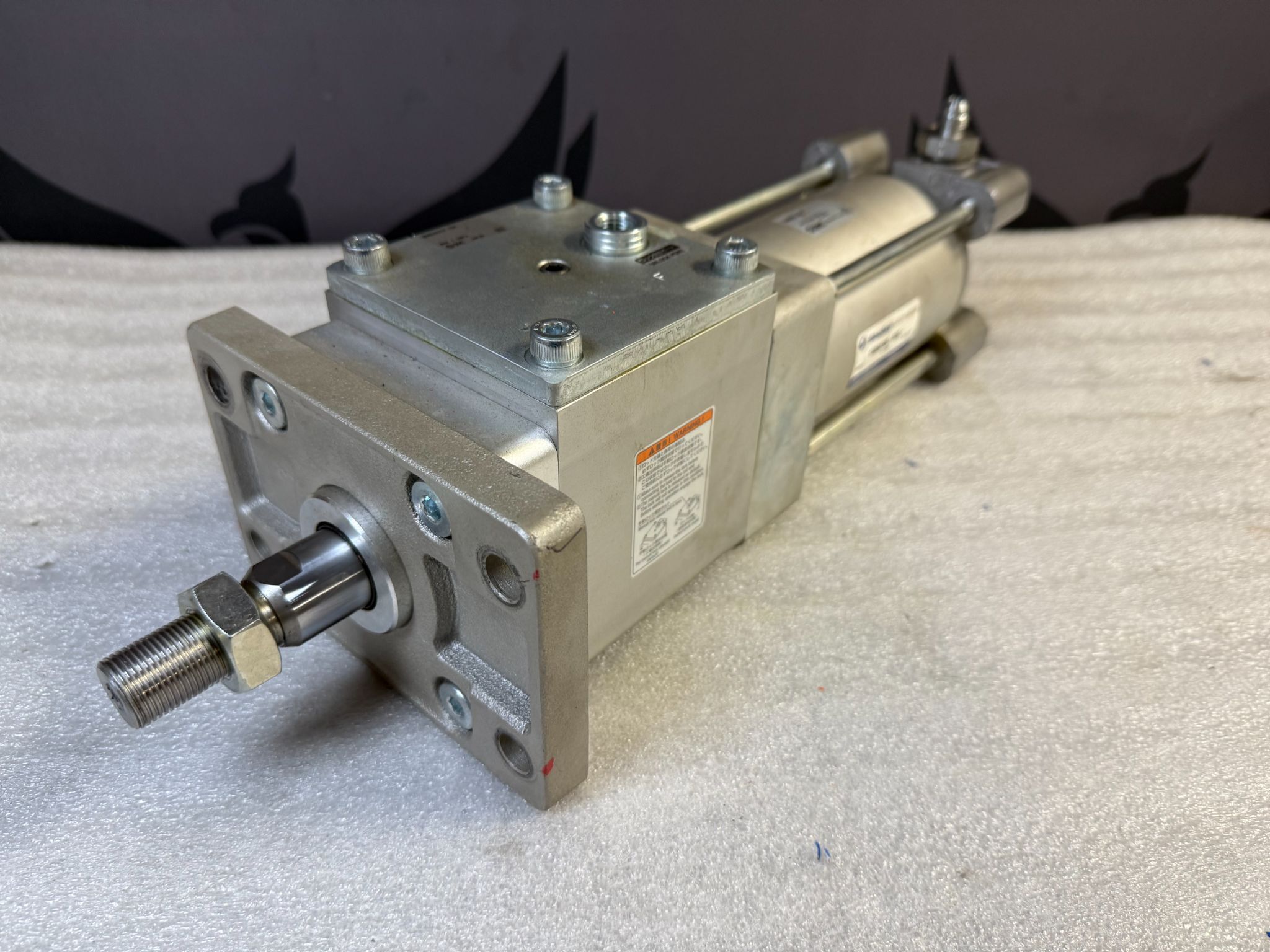 SMC C96NB80‑80C Pneumatic Cylinder w/ MWB80TF‑UA Lock‑Up Unit USED 0