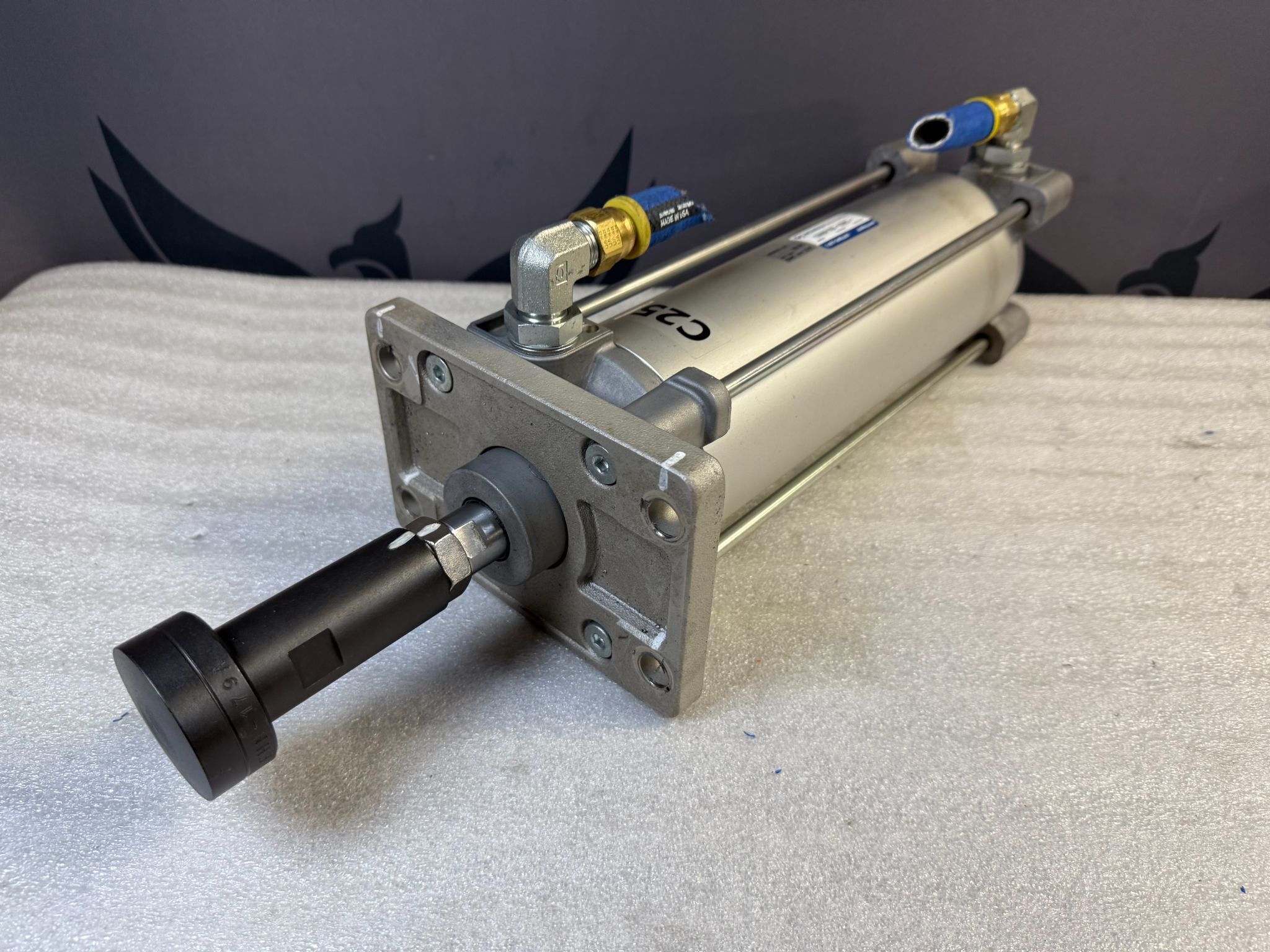 SMC C96SF100‑250C Pneumatic Cylinder USED 0