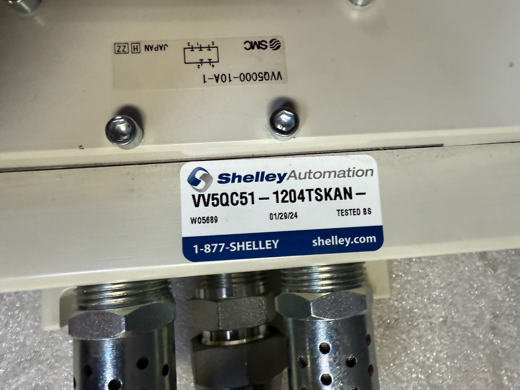 SMC VV5QC51-1204TSKAN VQC Manifold w/ (2) VQ5101-51, (4) VQ5201-51, (3) VQ4201-51 Solenoid Valves USED 4