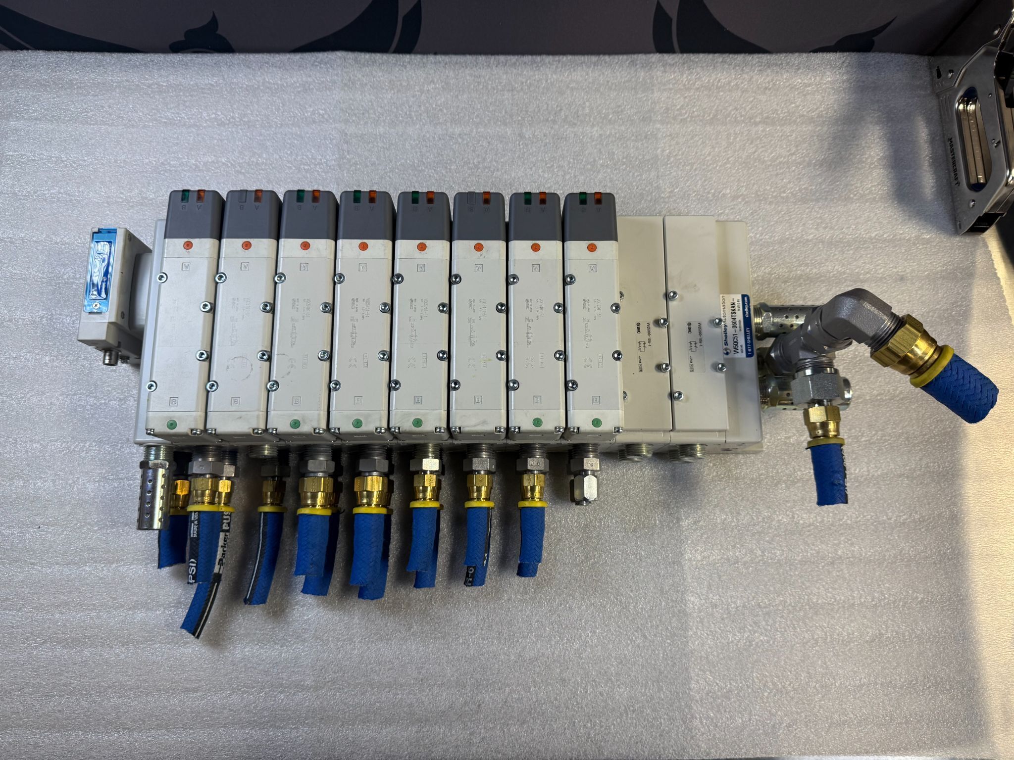 SMC VV5QC51-0604TSKAN Pneumatic Valve Manifold Assembly USED 0