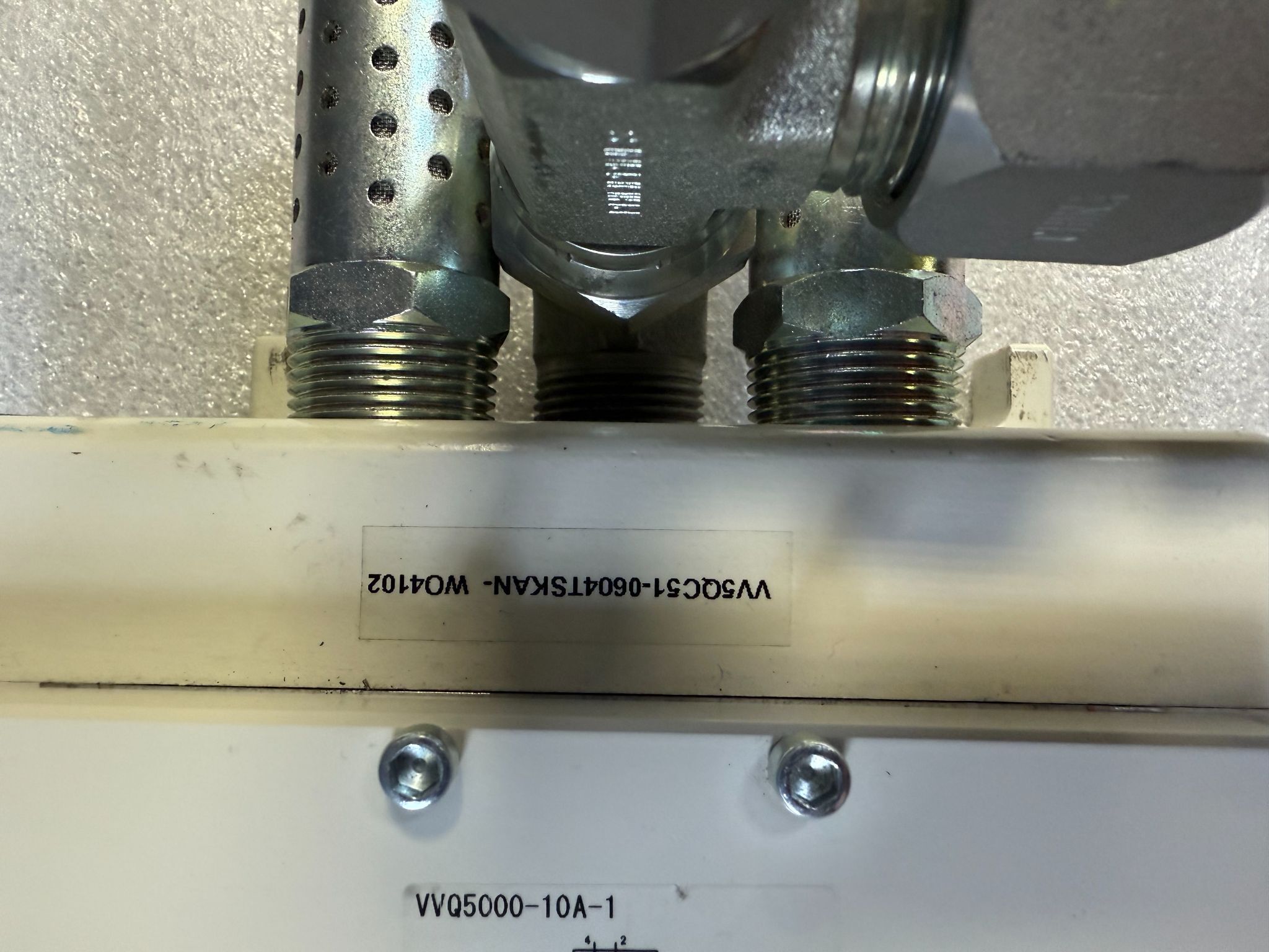 SMC VV5QC51-0604TSKAN Pneumatic Valve Manifold Assembly USED 5