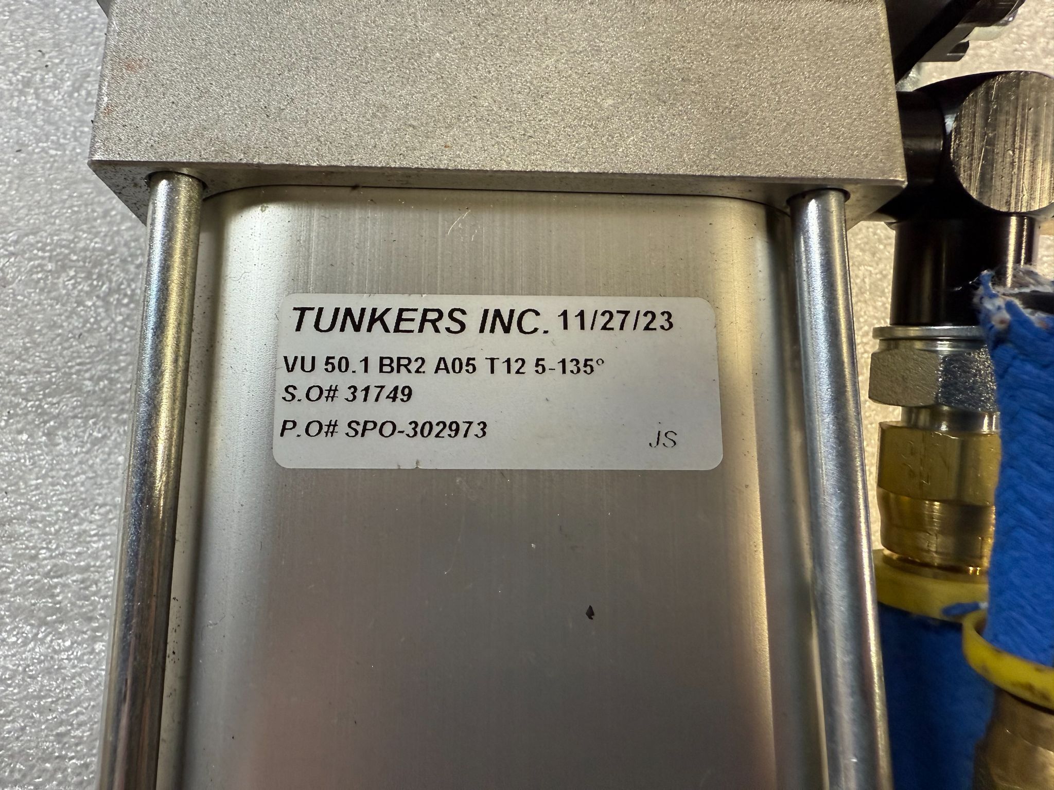 TUNKERS VU 50.1 BR2 A05 T12 5–135° Pneumatic Clamp USED 3