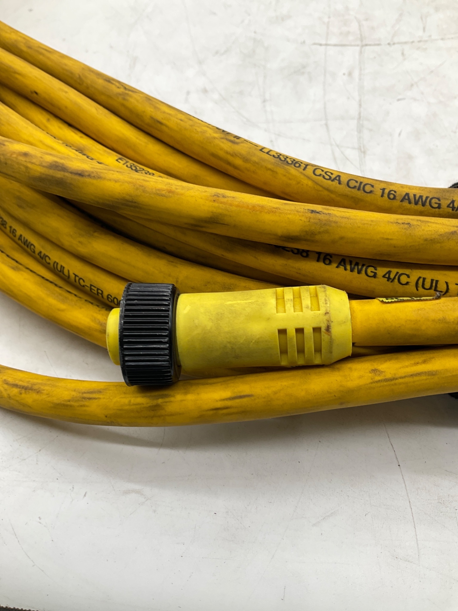 MOLEX / BRAD CONNECTIVITY 1300101683 Mini-Change Cordset 27M USED 3
