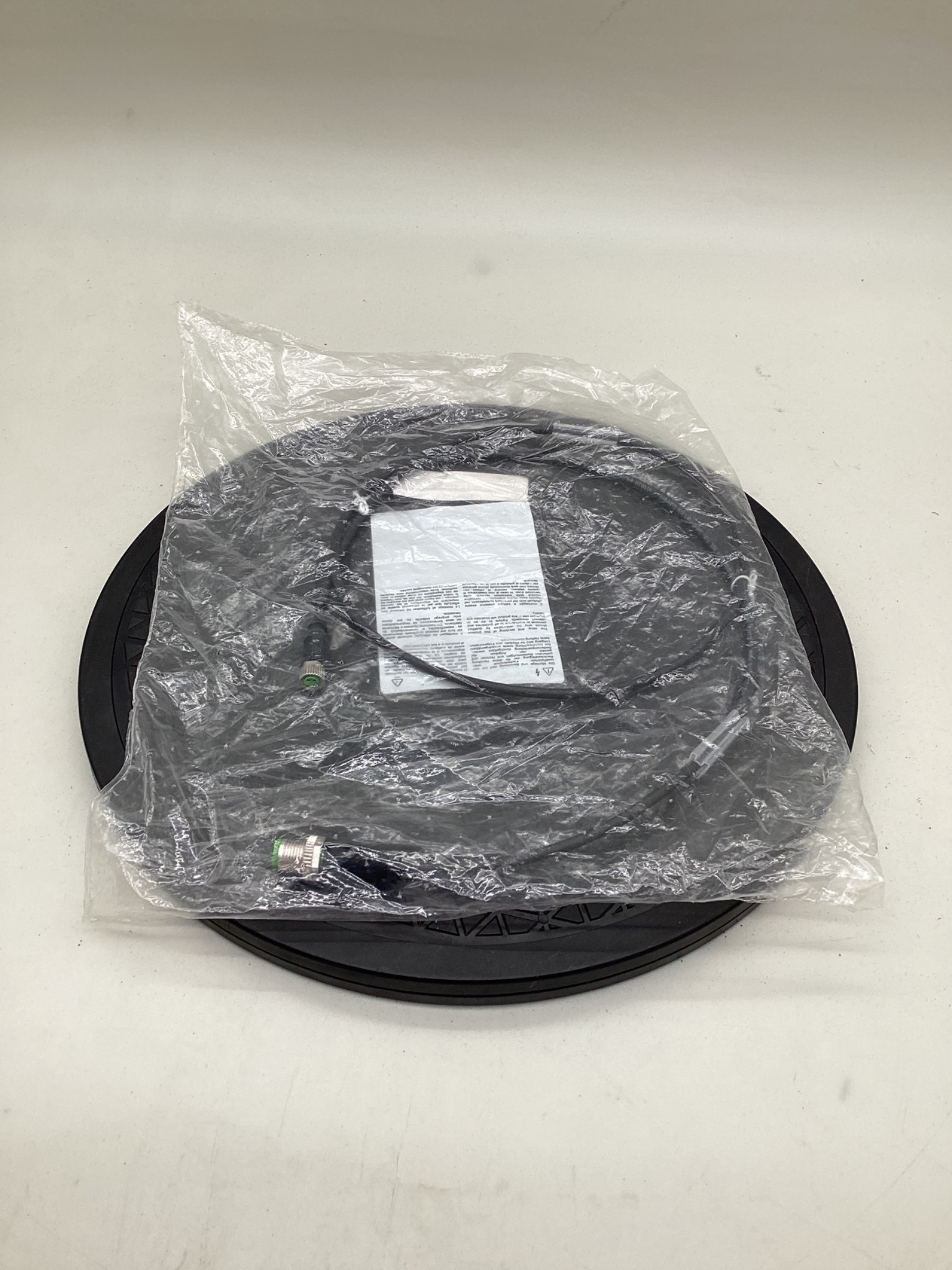 MURR ELEKTRONIK 7000-40561-6300100 M12 To M8 Cordset 1M NEW 2