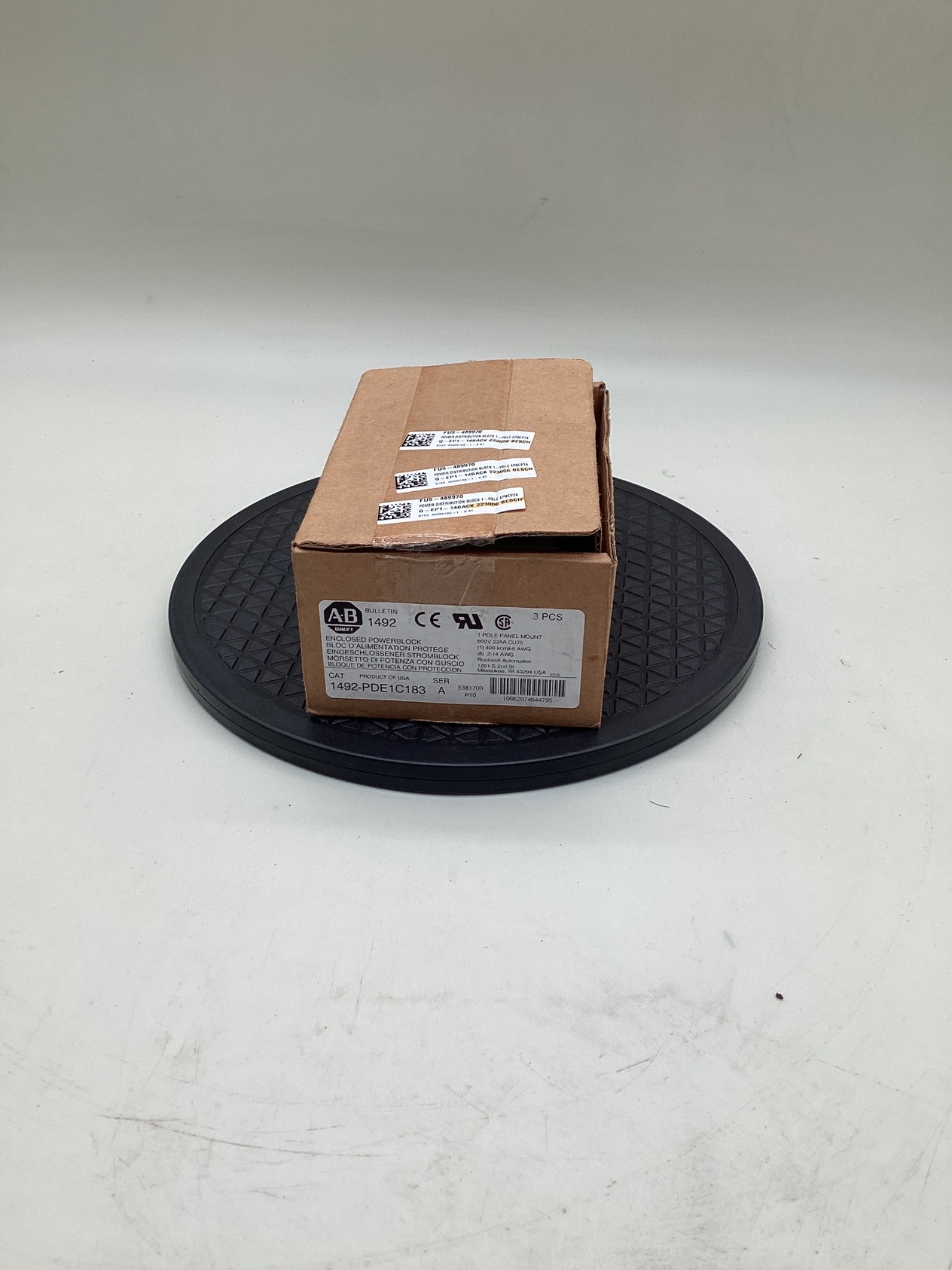 ALLEN-BRADLEY 1492-PDE1C183 Enclosed Power Distribution Block NEW 1
