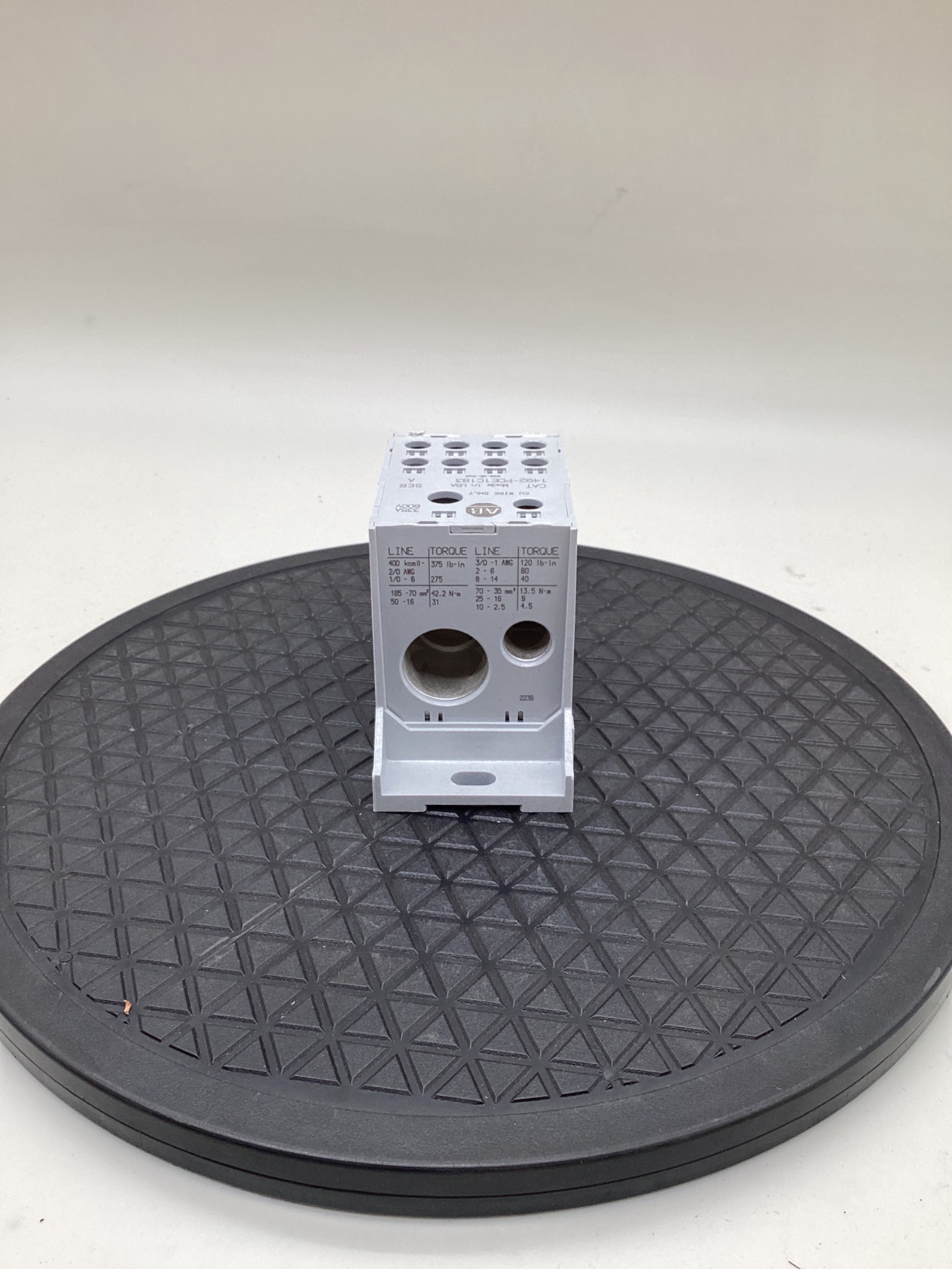ALLEN-BRADLEY 1492-PDE1C183 Enclosed Power Distribution Block NEW 6