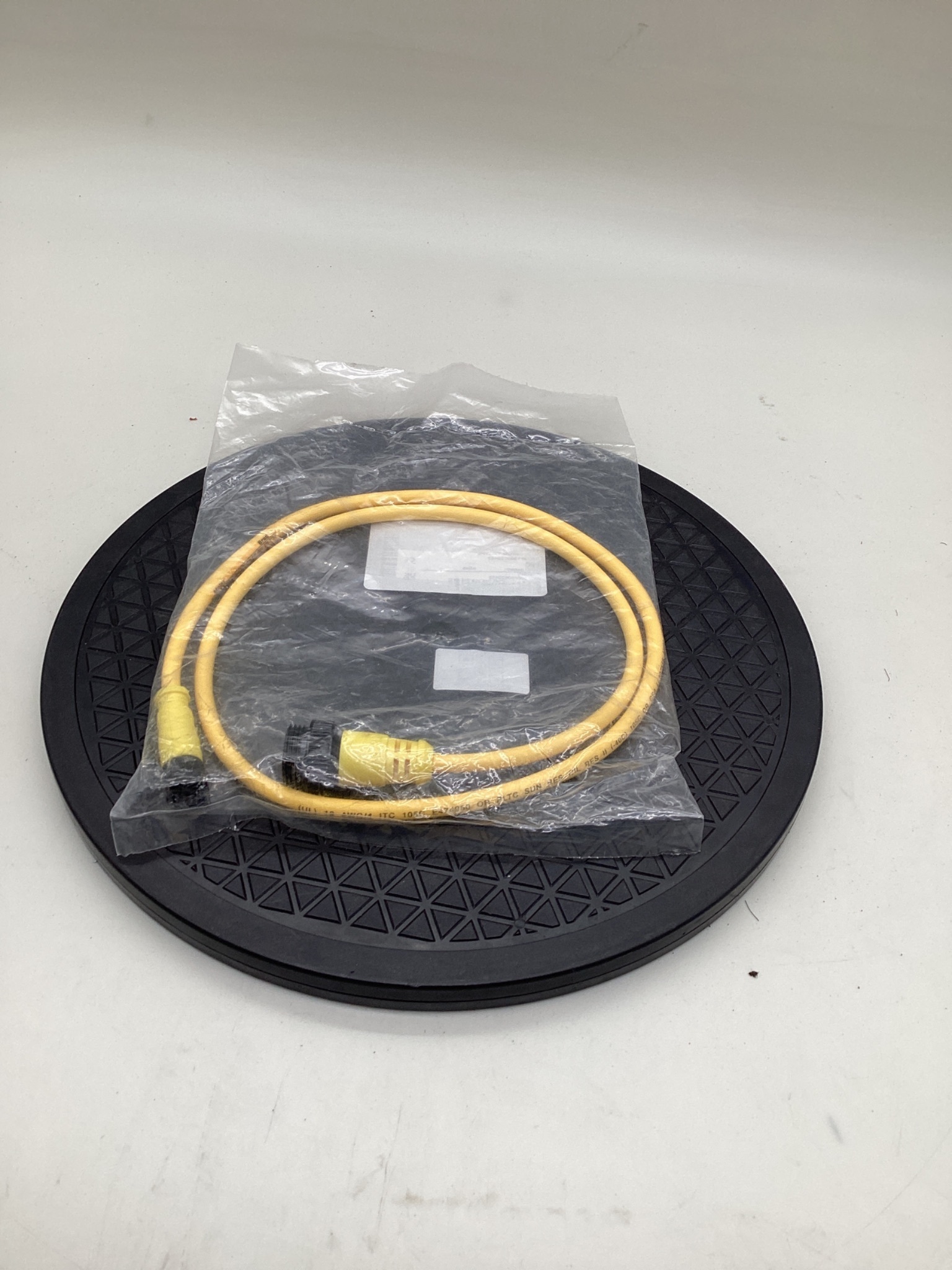 BRAD CONNECTIVITY 1300090457 Mini-Change To Micro-Change Cordset 1M NEW 2