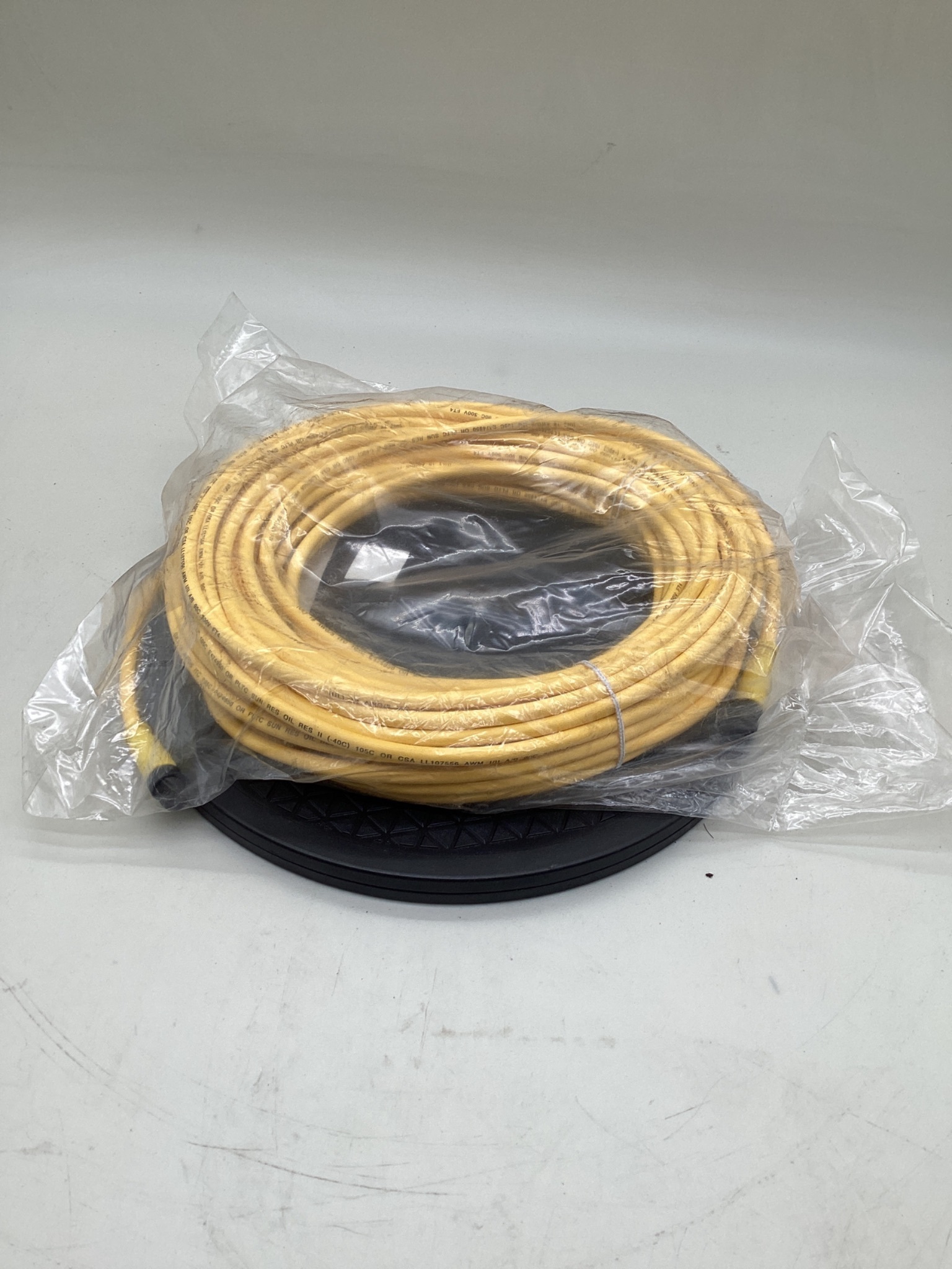 BRAD CONNECTIVITY 1200661687 Micro-Change Extension Cordset 23M 5-Pole NEW 2