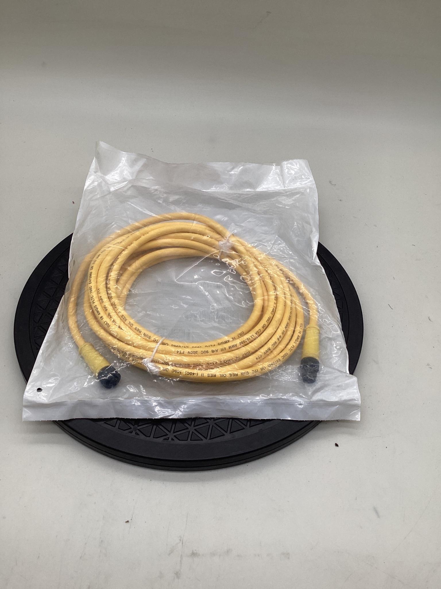 BRAD CONNECTIVITY 1200661039 Micro-Change Cordset 5-Pole 6M NEW 2