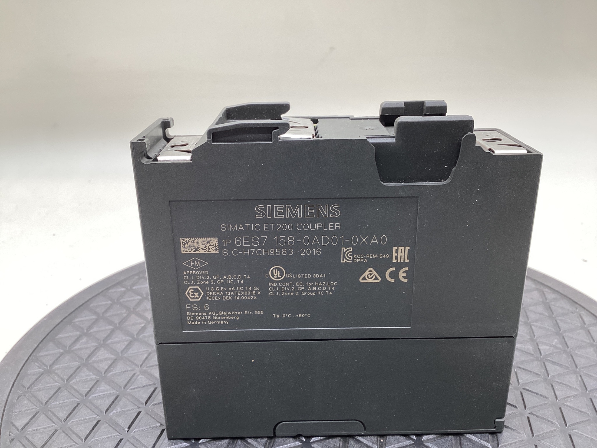 SIEMENS 6ES7 158-0AD01-0XA0 SIMATIC ET 200 Coupler USED 1