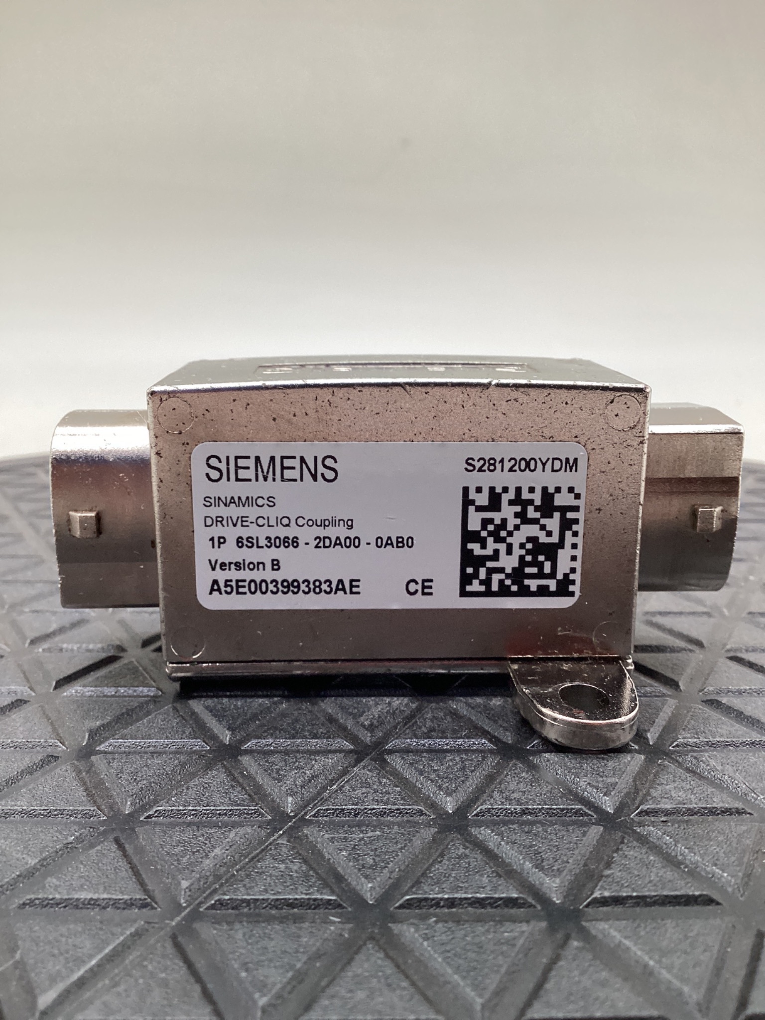 SIEMENS 6SL3066-2DA00-0AB0 SINAMICS DRIVE-CLiQ Coupling USED 1