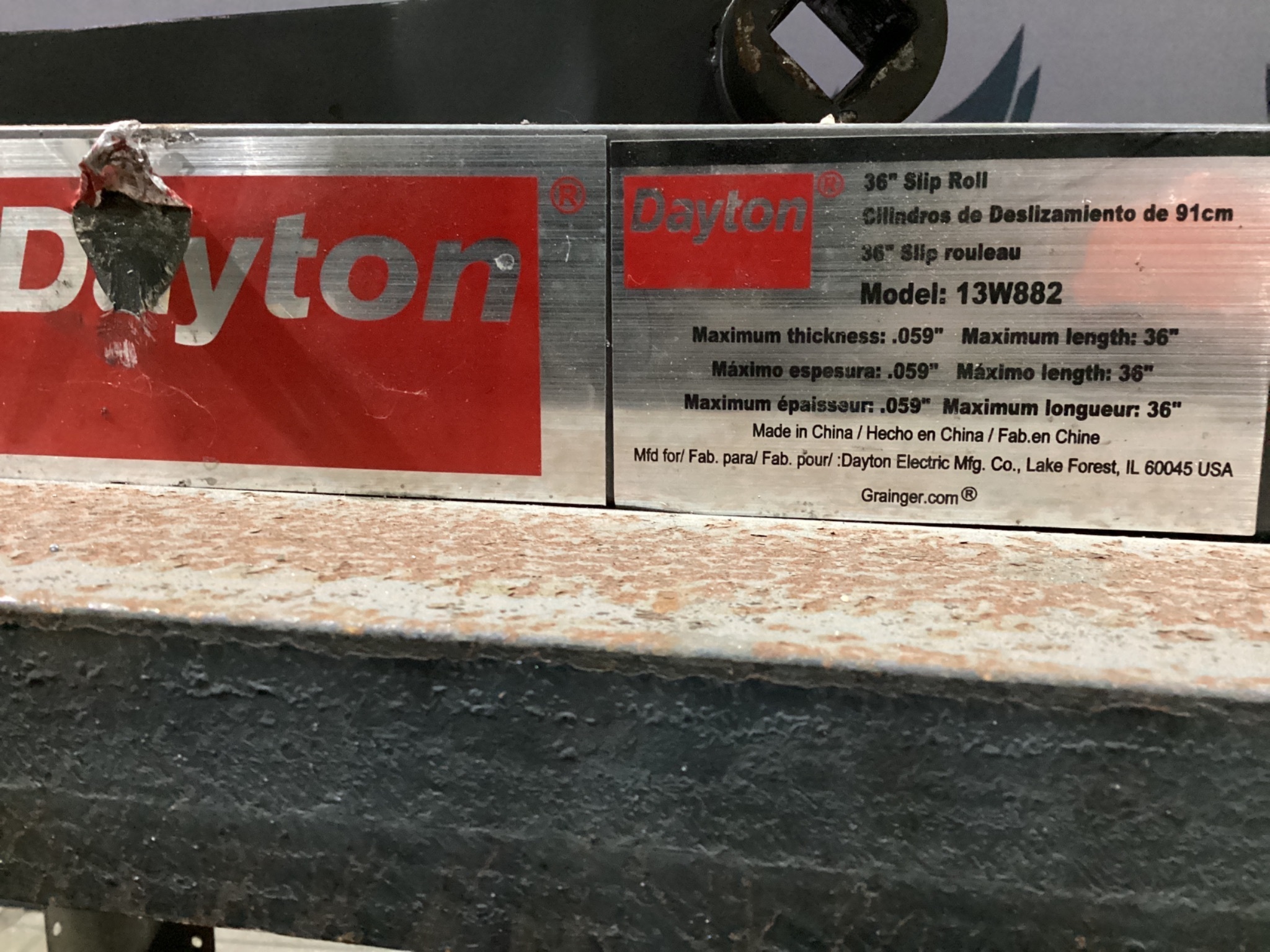 DAYTON 13W882 36" Slip Roll USED 1