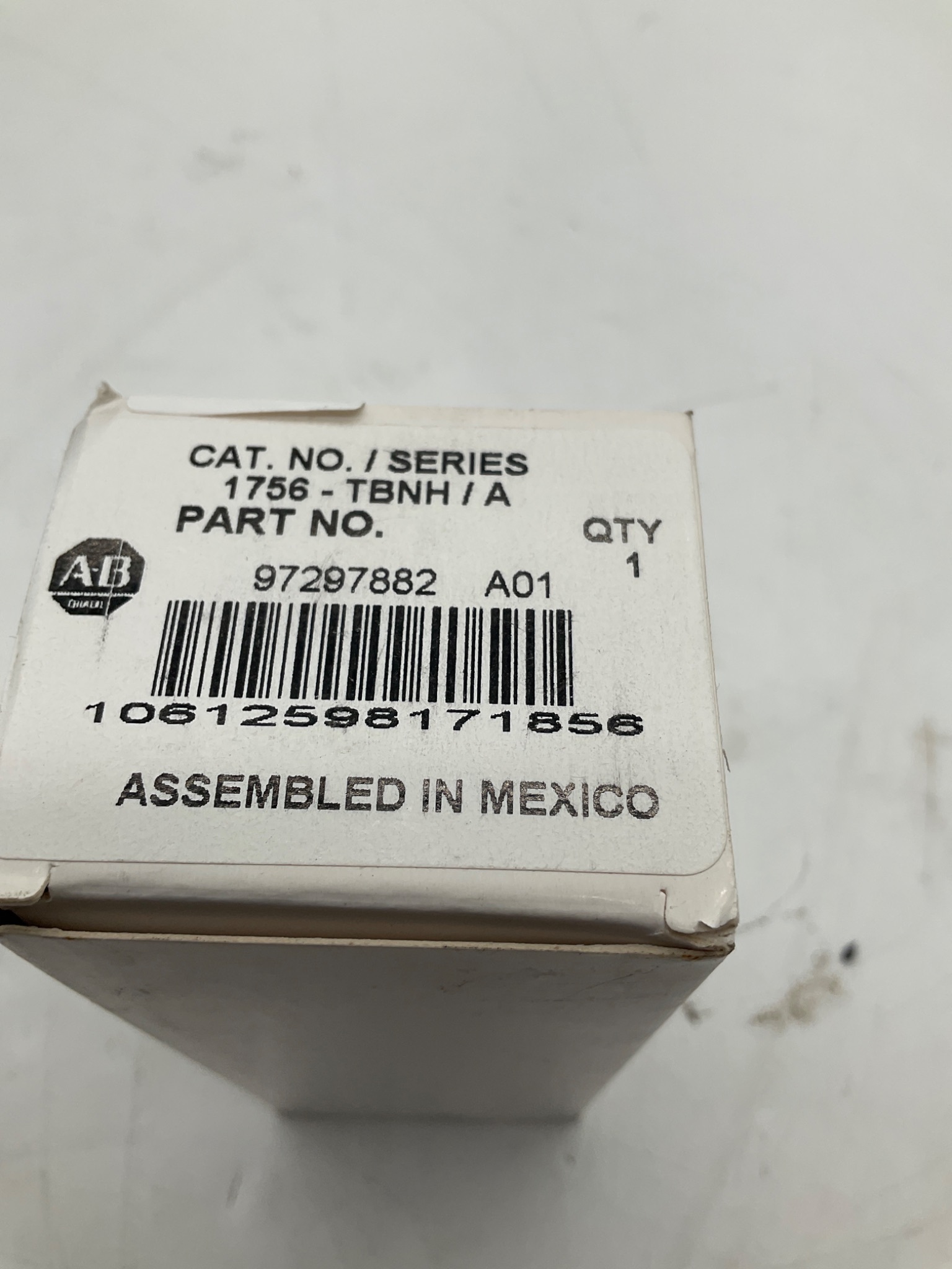 ALLEN-BRADLEY 1756-TBNH ControlLogix Removable Terminal Block NEW 2