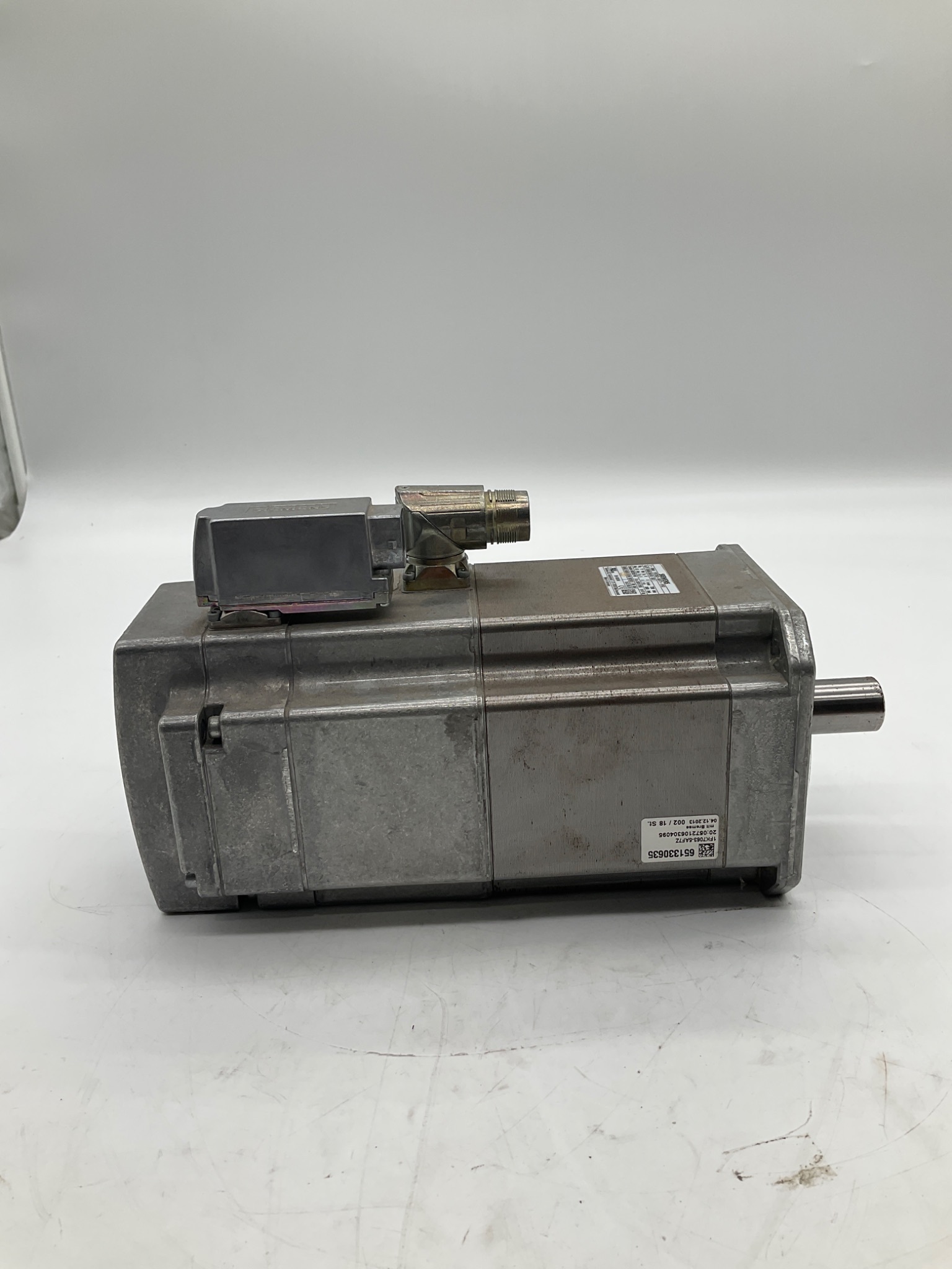SIEMENS 1FK7063-5AF71-1FH2 SIMOTICS S Synchronous Servo Motor USED 0