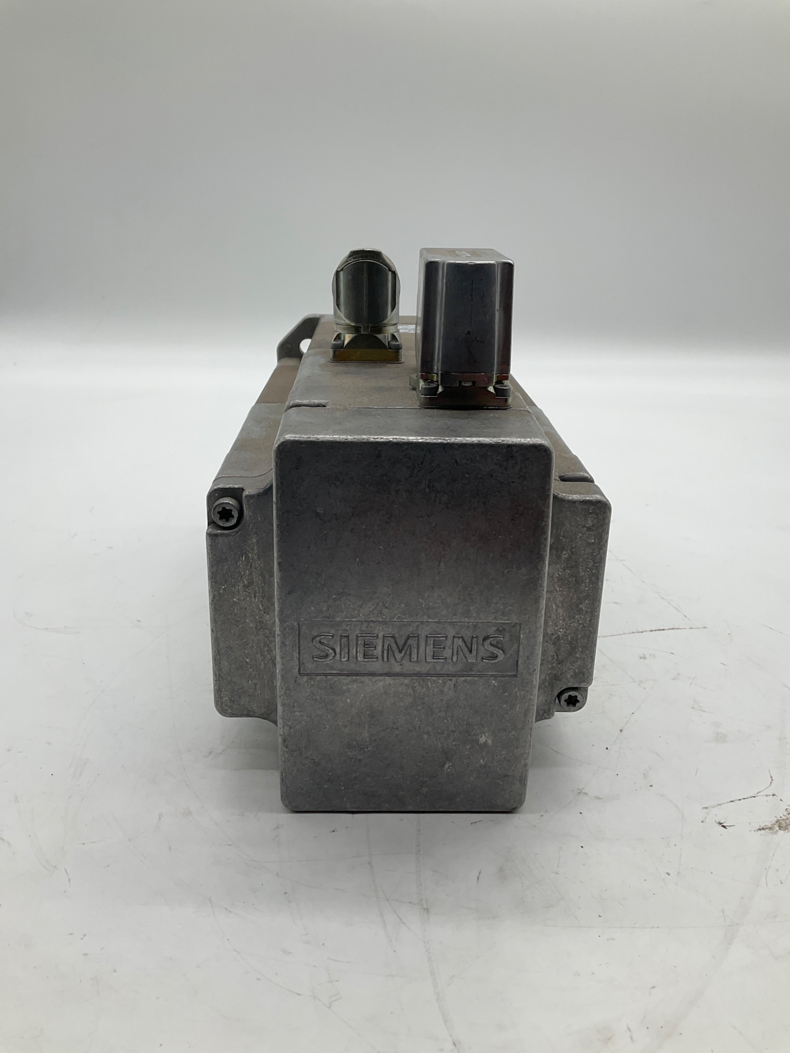 SIEMENS 1FK7063-5AF71-1FH2 SIMOTICS S Synchronous Servo Motor USED 2