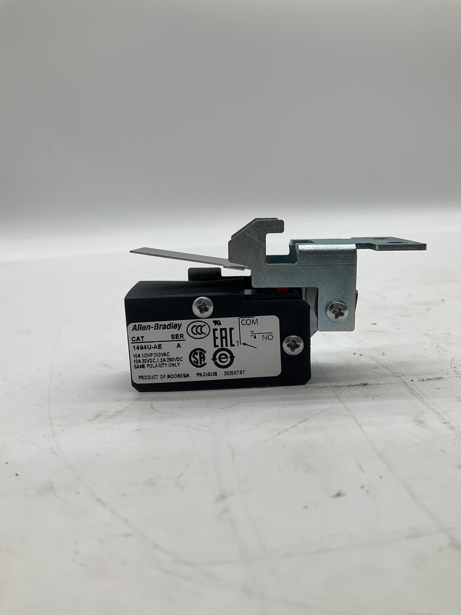 ALLEN-BRADLEY 1494U-AE Electrical Interlock NEW 2