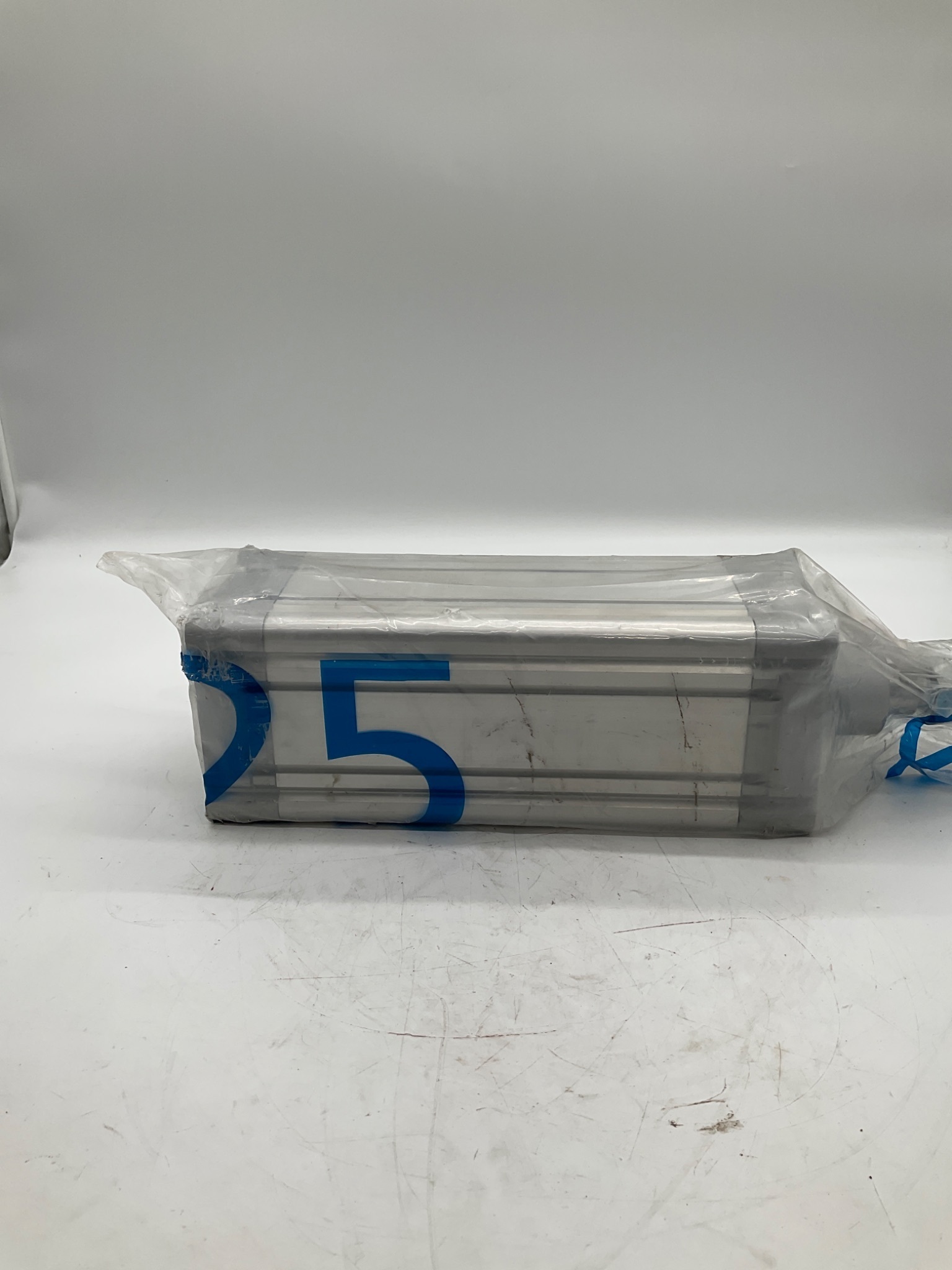 FESTO DNC-125-200-PPV-A Pneumatic Cylinder 125mm Bore 200mm Stroke NEW 4
