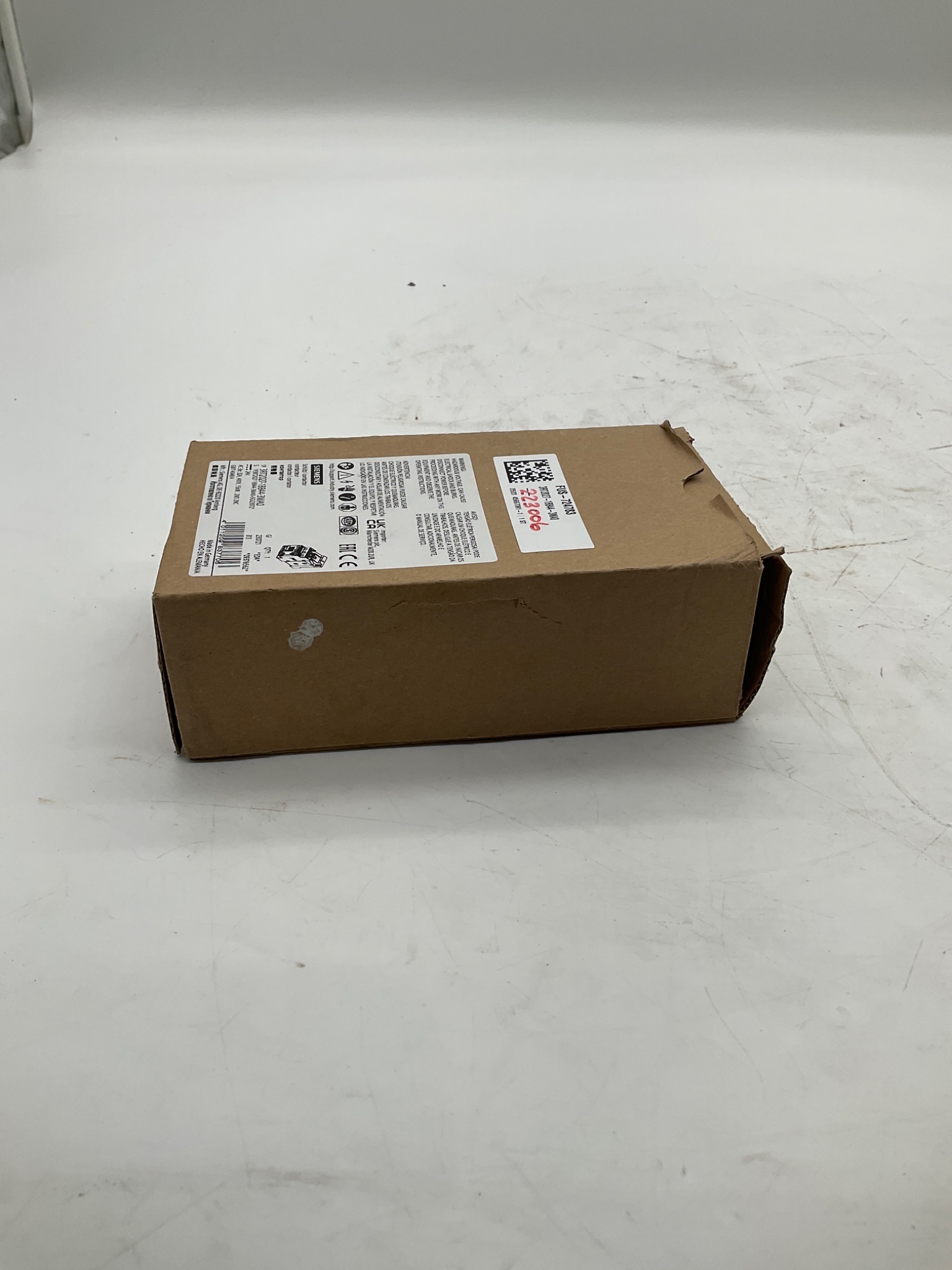 SIEMENS 3RT2027-1BB44-3MA0 SIRIUS Contactor 24VDC 15kW 2NO 2NC NEW 1