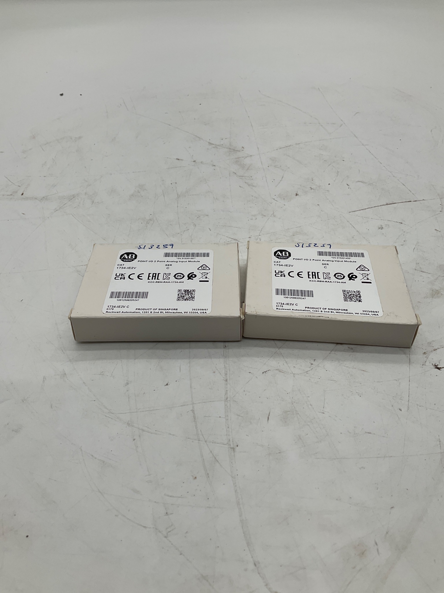 ALLEN-BRADLEY 1734-IE2V POINT I/O 2 Channel Analog Input Module (LOT OF 2) NEW 0