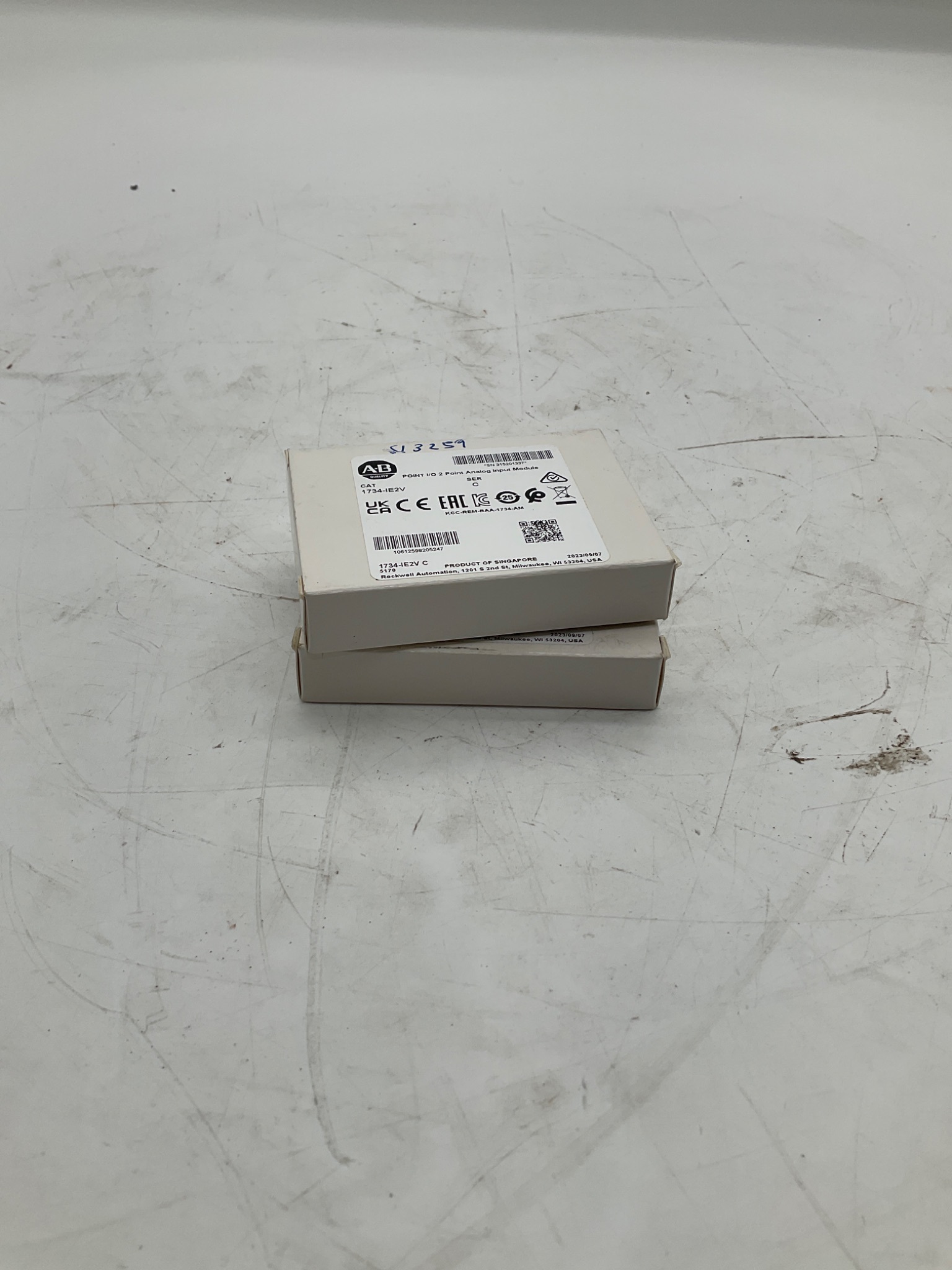 ALLEN-BRADLEY 1734-IE2V POINT I/O 2 Channel Analog Input Module (LOT OF 2) NEW 2