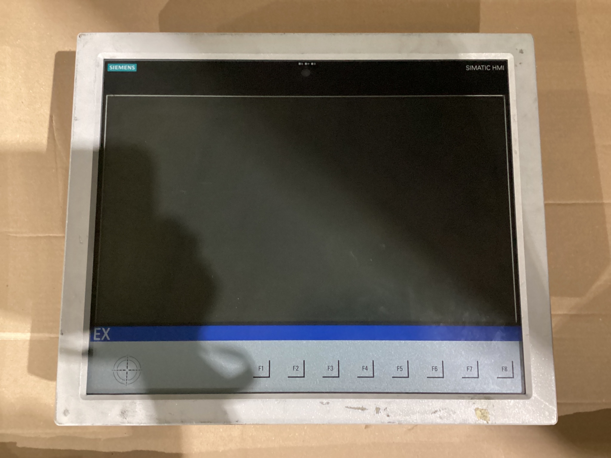 SIEMENS / R Stahl ET-498-2TX-AC Shark Hazardous Area / Explosion Proof Operator Station USED 0