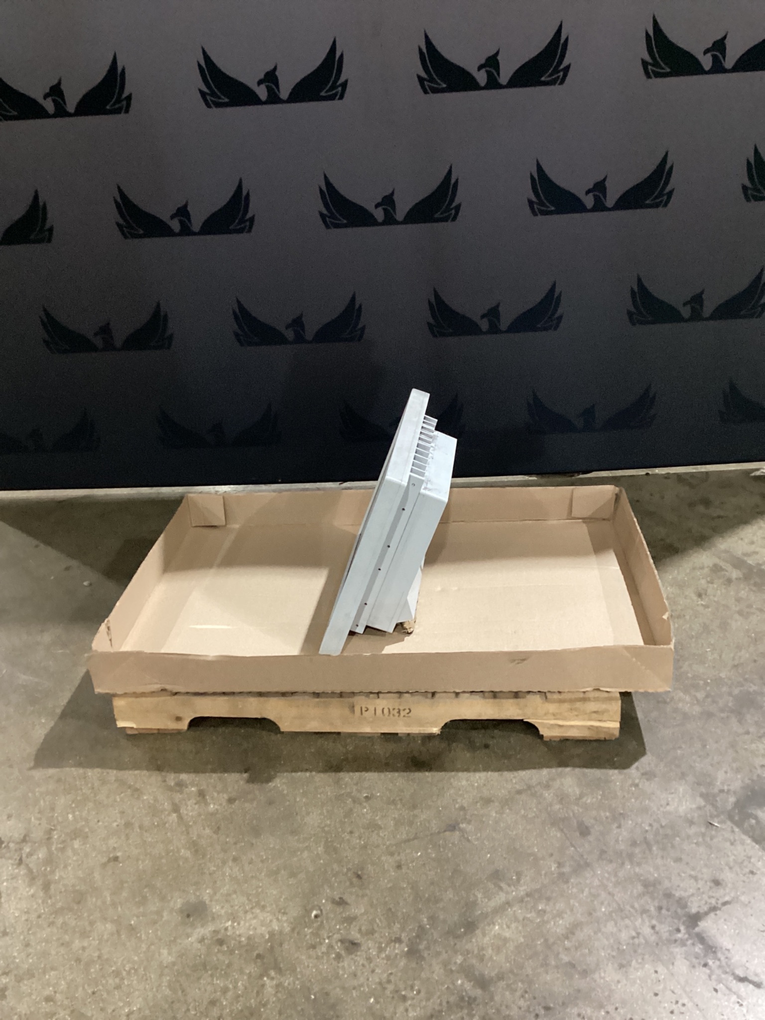 SIEMENS / R Stahl ET-498-2TX-AC Shark Hazardous Area / Explosion Proof Operator Station USED 2