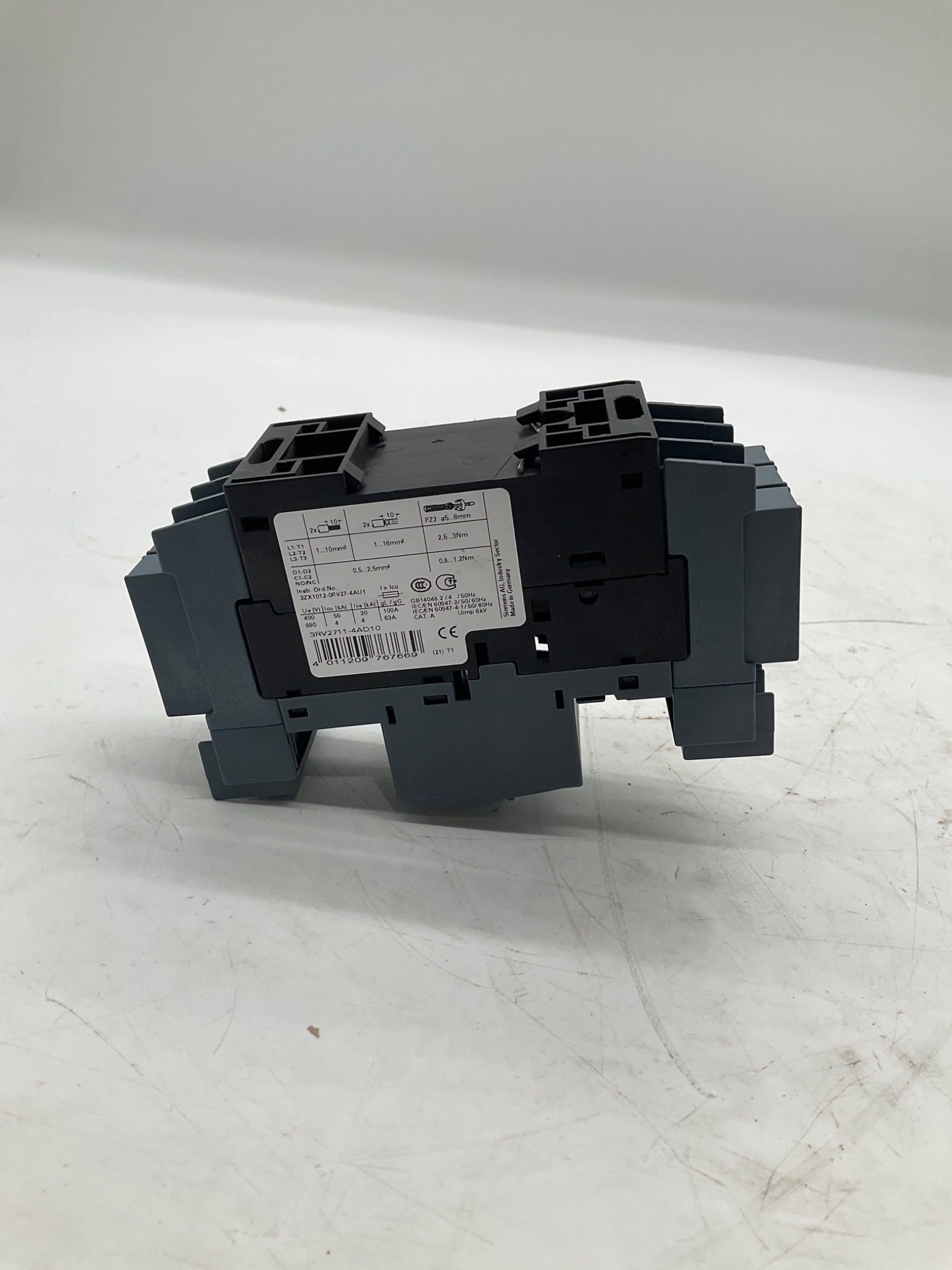 SIEMENS 3RV2711-4AD10 SIRIUS Circuit Breaker Size S00 3-Pole USED 0