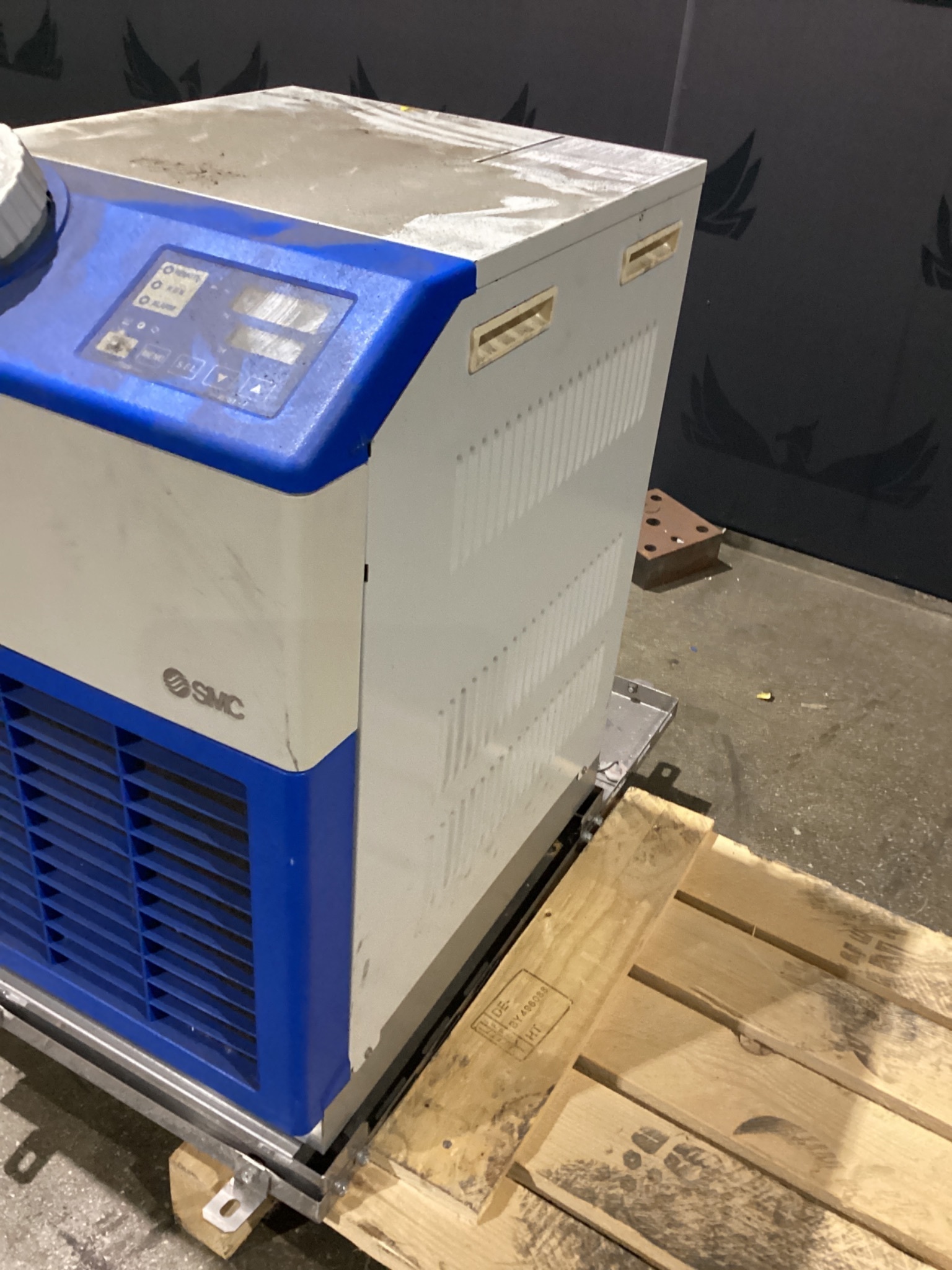 SMC HRS030-AN-20 Thermo Chiller USED 1